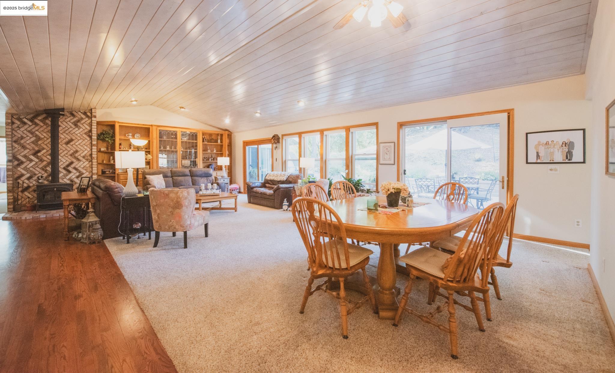 Detail Gallery Image 5 of 49 For 15811 Bev Barron Rd, Sonora,  CA 95370 - 3 Beds | 2 Baths