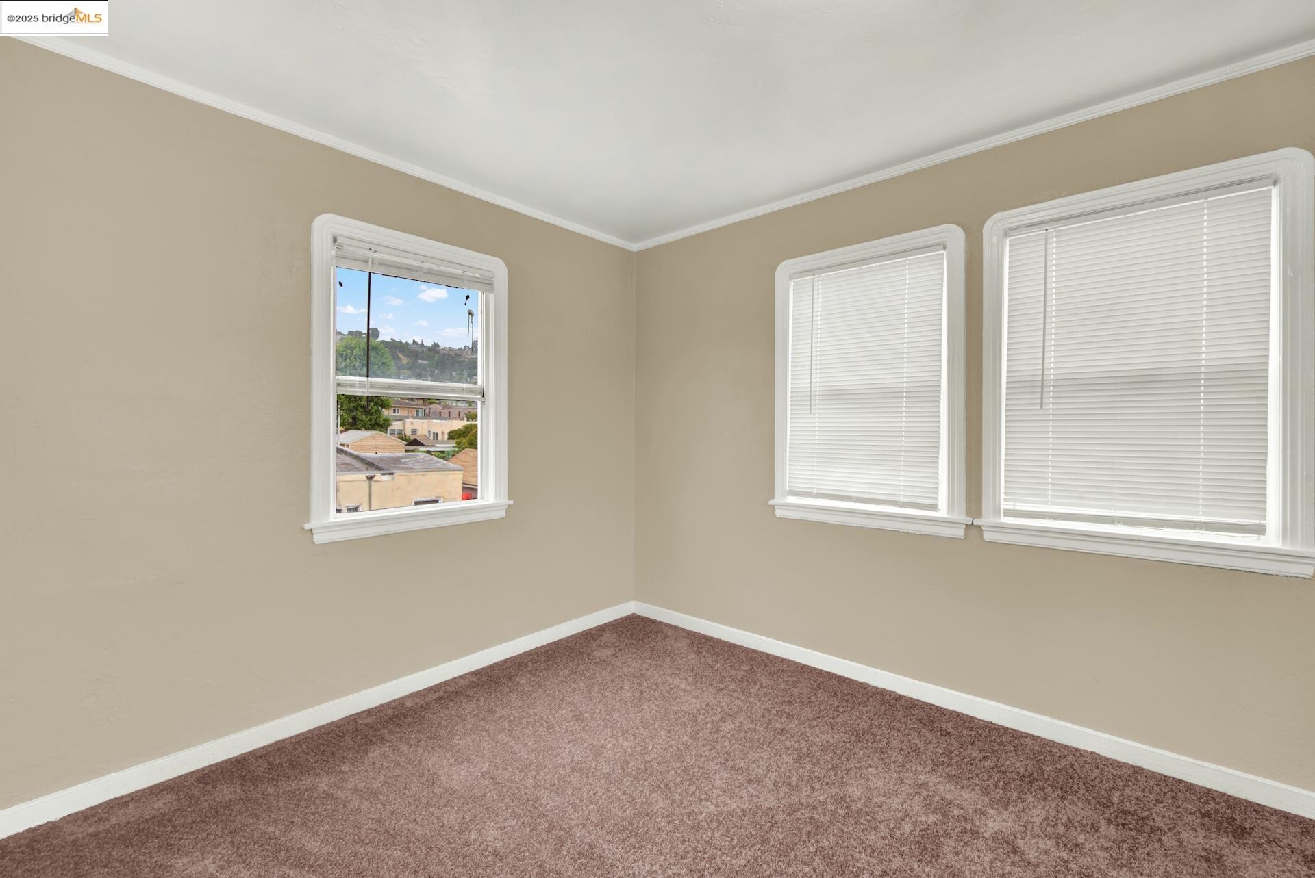 Detail Gallery Image 19 of 34 For 2706 75th Ave, Oakland,  CA 94605 - 3 Beds | 1 Baths