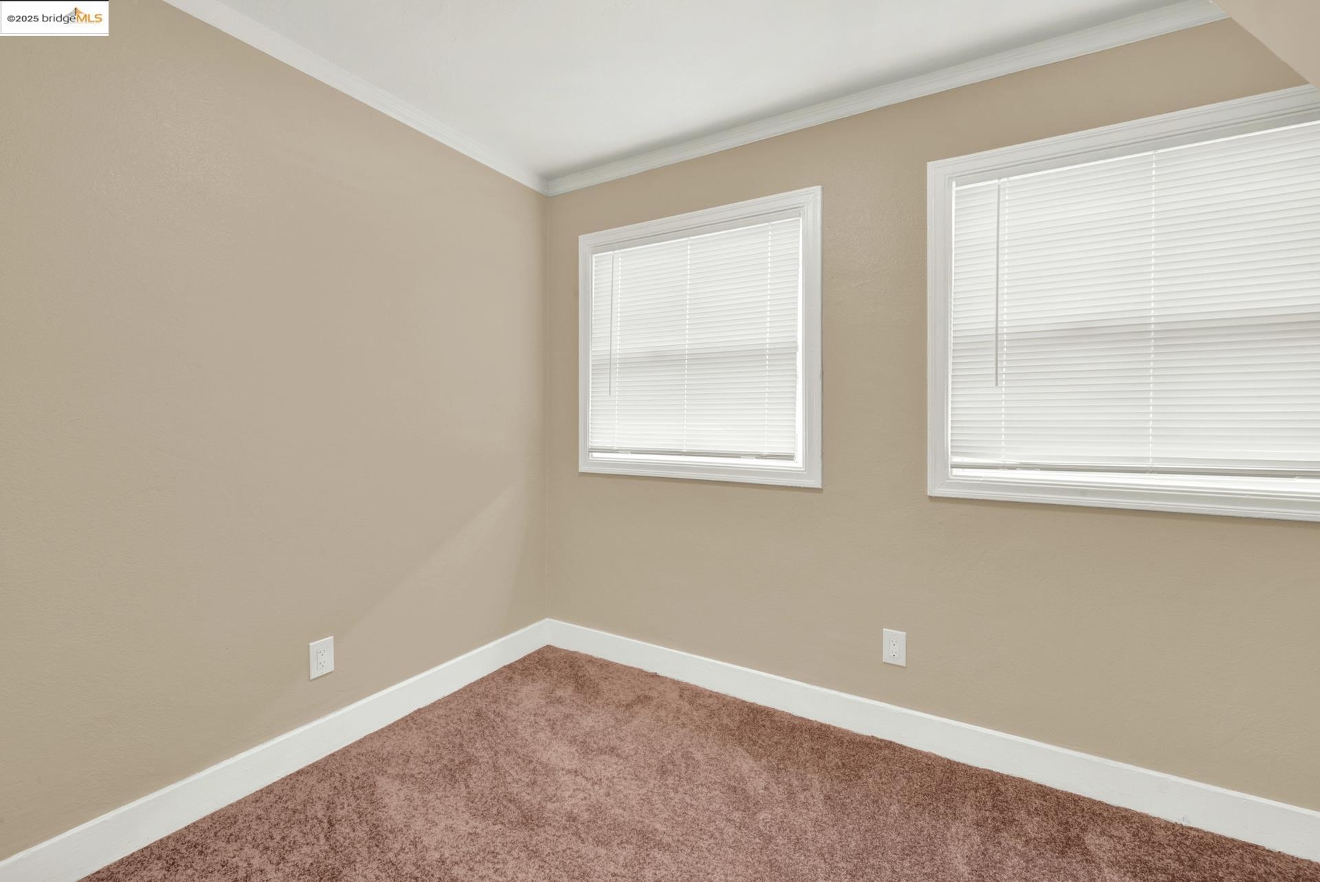 Detail Gallery Image 21 of 34 For 2706 75th Ave, Oakland,  CA 94605 - 3 Beds | 1 Baths