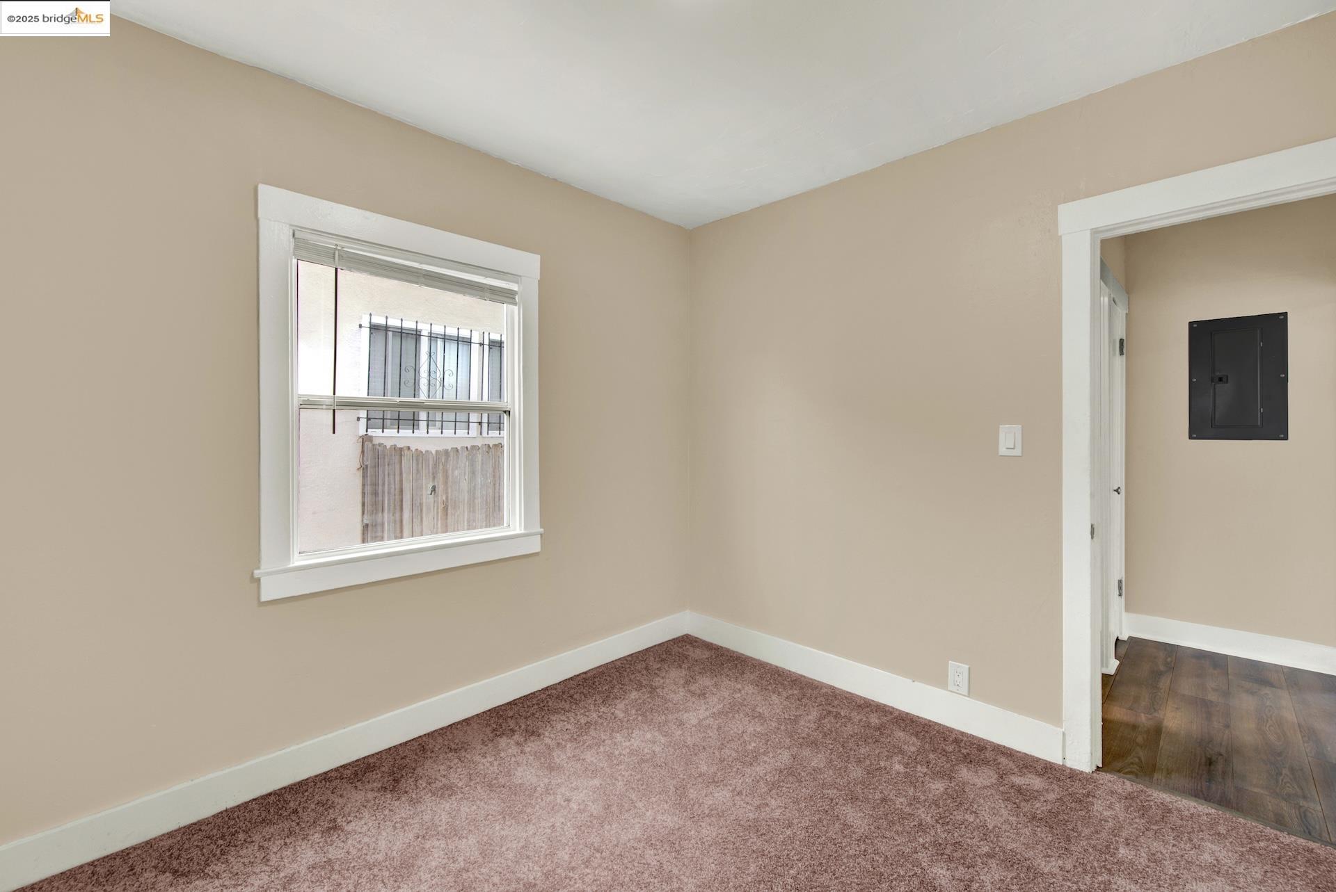 Detail Gallery Image 27 of 34 For 2706 75th Ave, Oakland,  CA 94605 - 3 Beds | 1 Baths