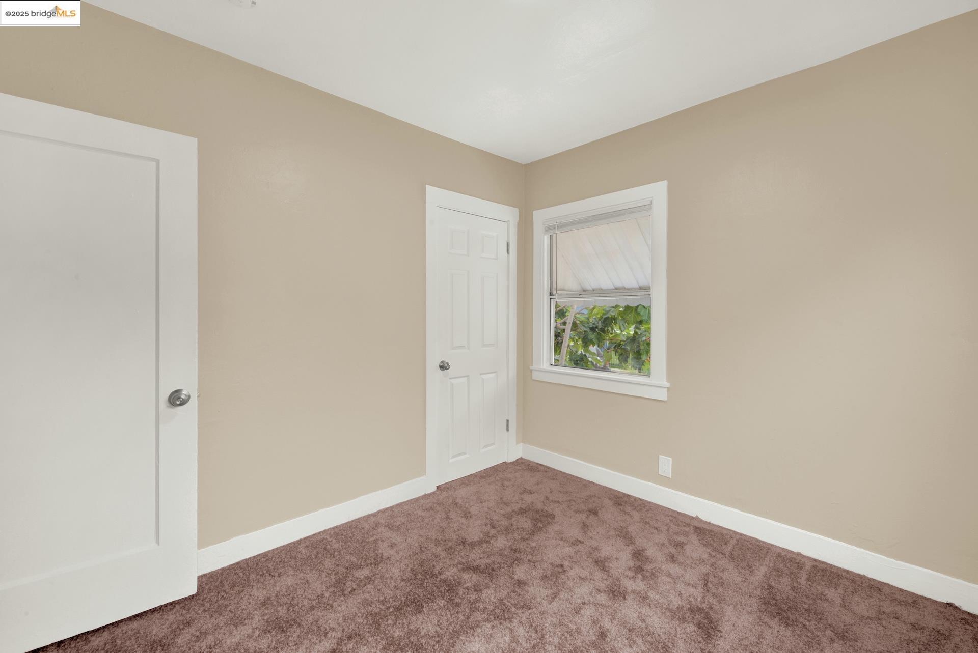 Detail Gallery Image 30 of 34 For 2706 75th Ave, Oakland,  CA 94605 - 3 Beds | 1 Baths