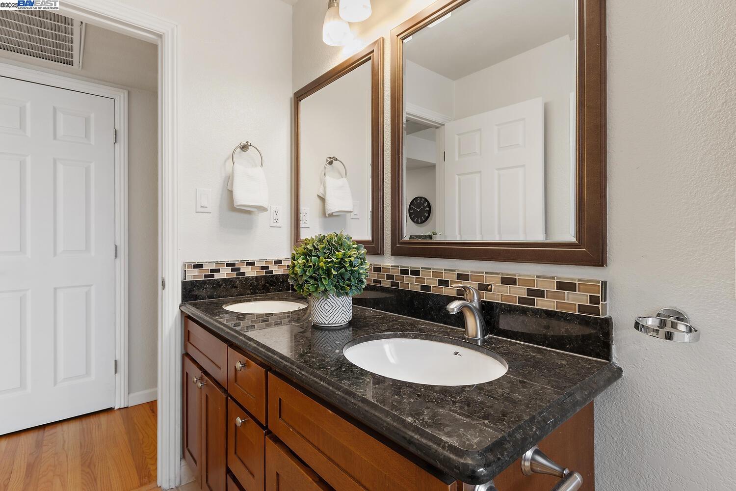 Detail Gallery Image 23 of 45 For 5221 Roxanne Ct, Livermore,  CA 94550 - 4 Beds | 2 Baths