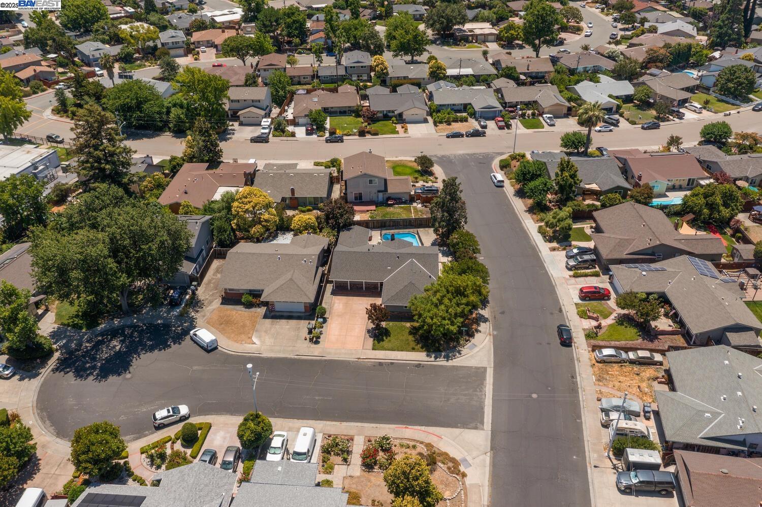 Detail Gallery Image 32 of 45 For 5221 Roxanne Ct, Livermore,  CA 94550 - 4 Beds | 2 Baths