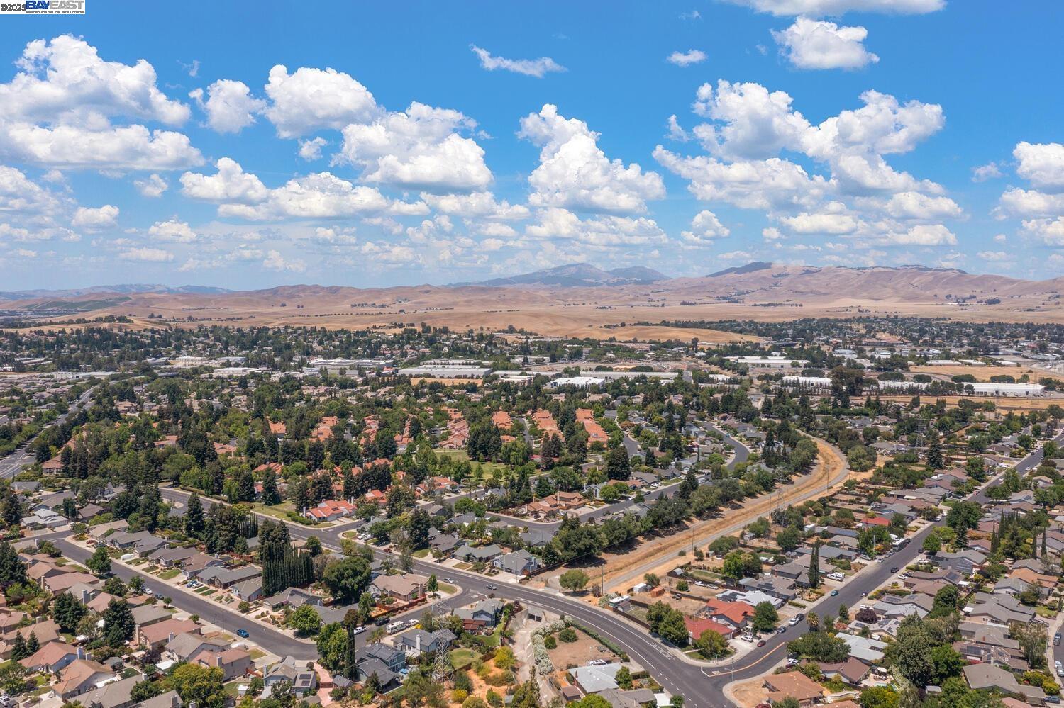 Detail Gallery Image 35 of 45 For 5221 Roxanne Ct, Livermore,  CA 94550 - 4 Beds | 2 Baths
