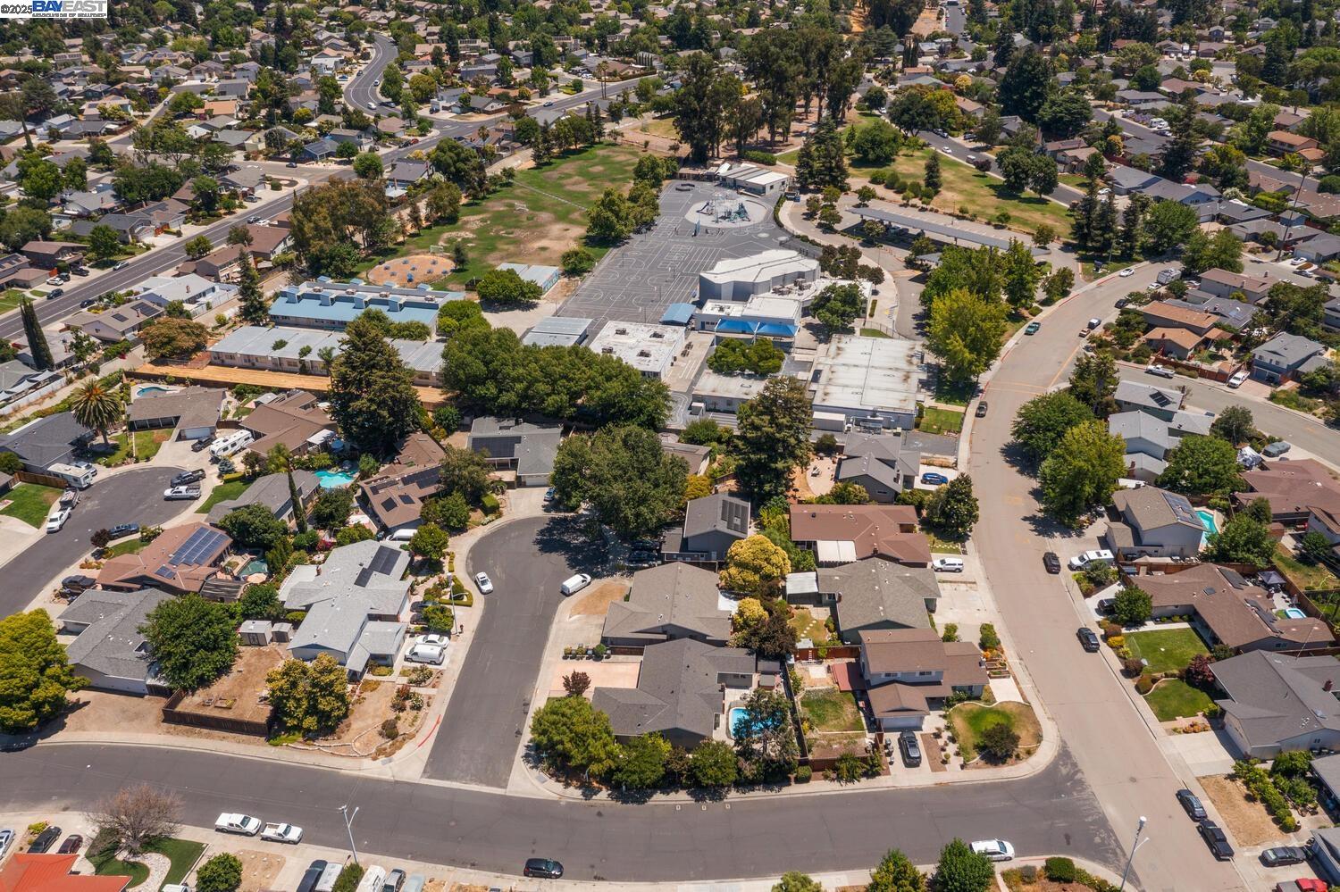 Detail Gallery Image 36 of 45 For 5221 Roxanne Ct, Livermore,  CA 94550 - 4 Beds | 2 Baths