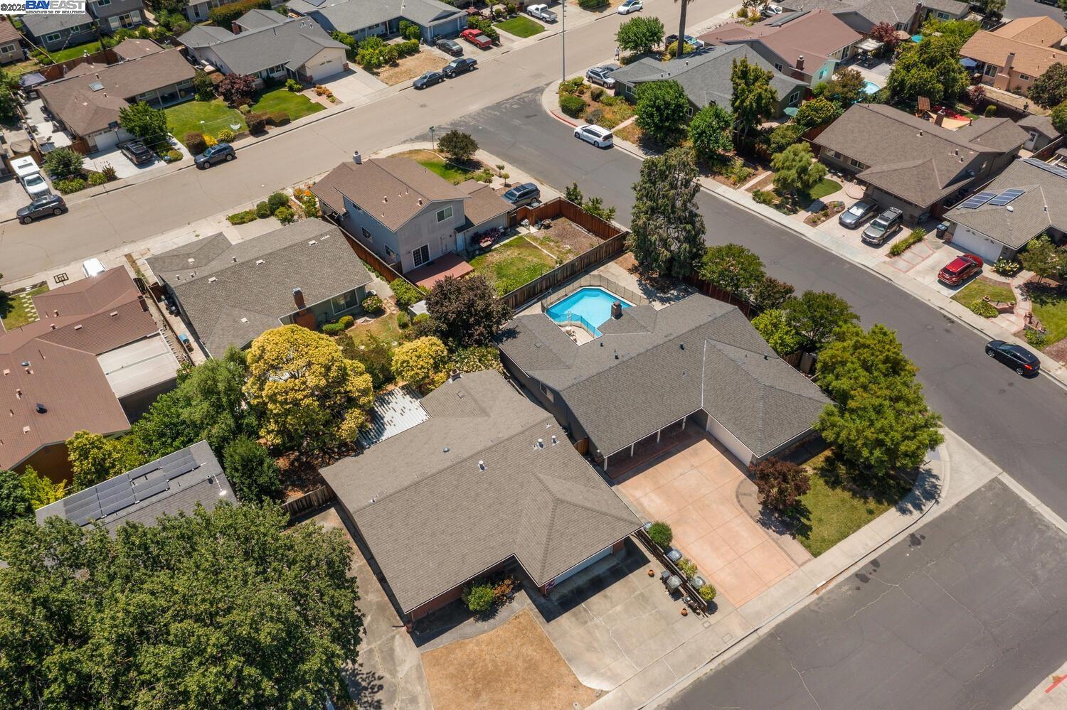 Detail Gallery Image 41 of 45 For 5221 Roxanne Ct, Livermore,  CA 94550 - 4 Beds | 2 Baths