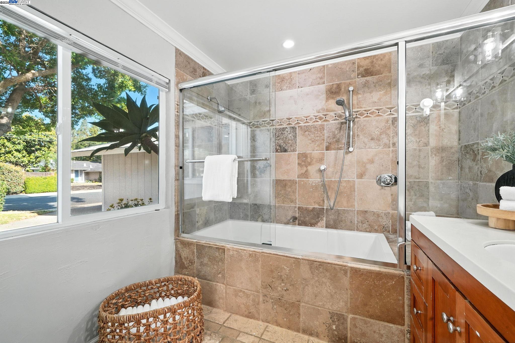 Detail Gallery Image 26 of 42 For 1655 Wendy Dr, Pleasant Hill,  CA 94523 - 3 Beds | 2 Baths