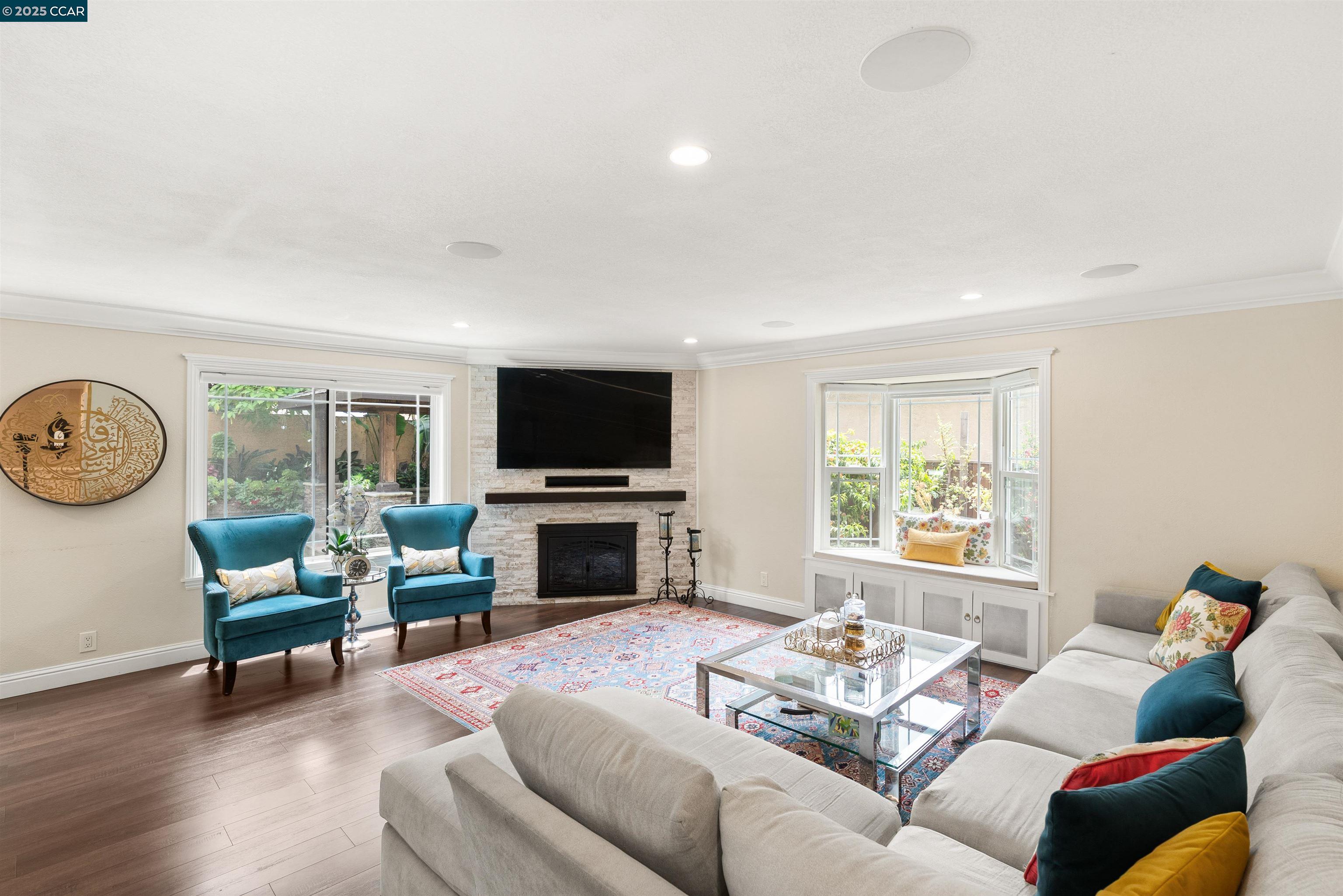 Detail Gallery Image 13 of 52 For 37 Park Fletcher Pl, San Jose,  CA 95136 - 5 Beds | 3 Baths