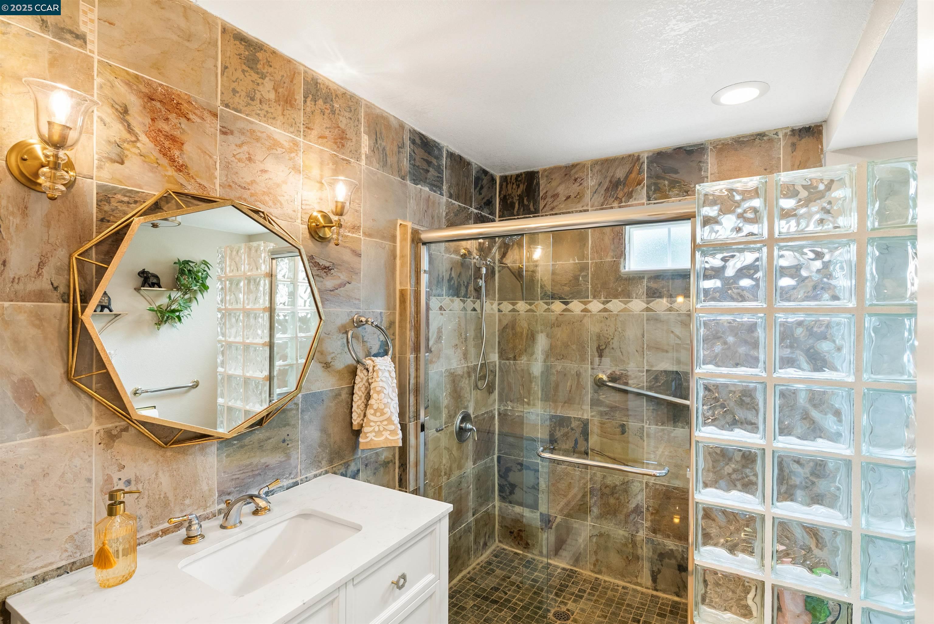 Detail Gallery Image 23 of 52 For 37 Park Fletcher Pl, San Jose,  CA 95136 - 5 Beds | 3 Baths