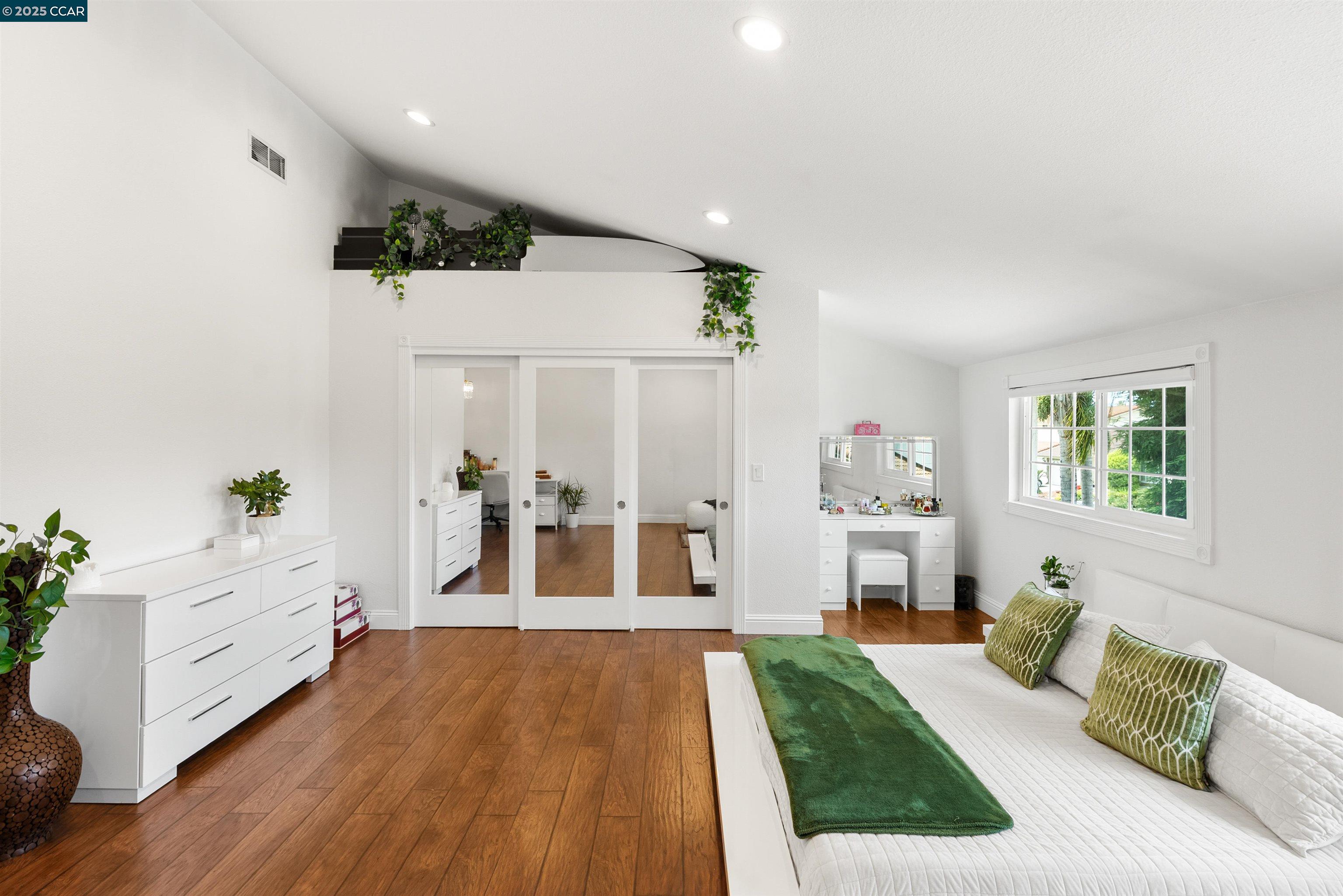 Detail Gallery Image 29 of 52 For 37 Park Fletcher Pl, San Jose,  CA 95136 - 5 Beds | 3 Baths