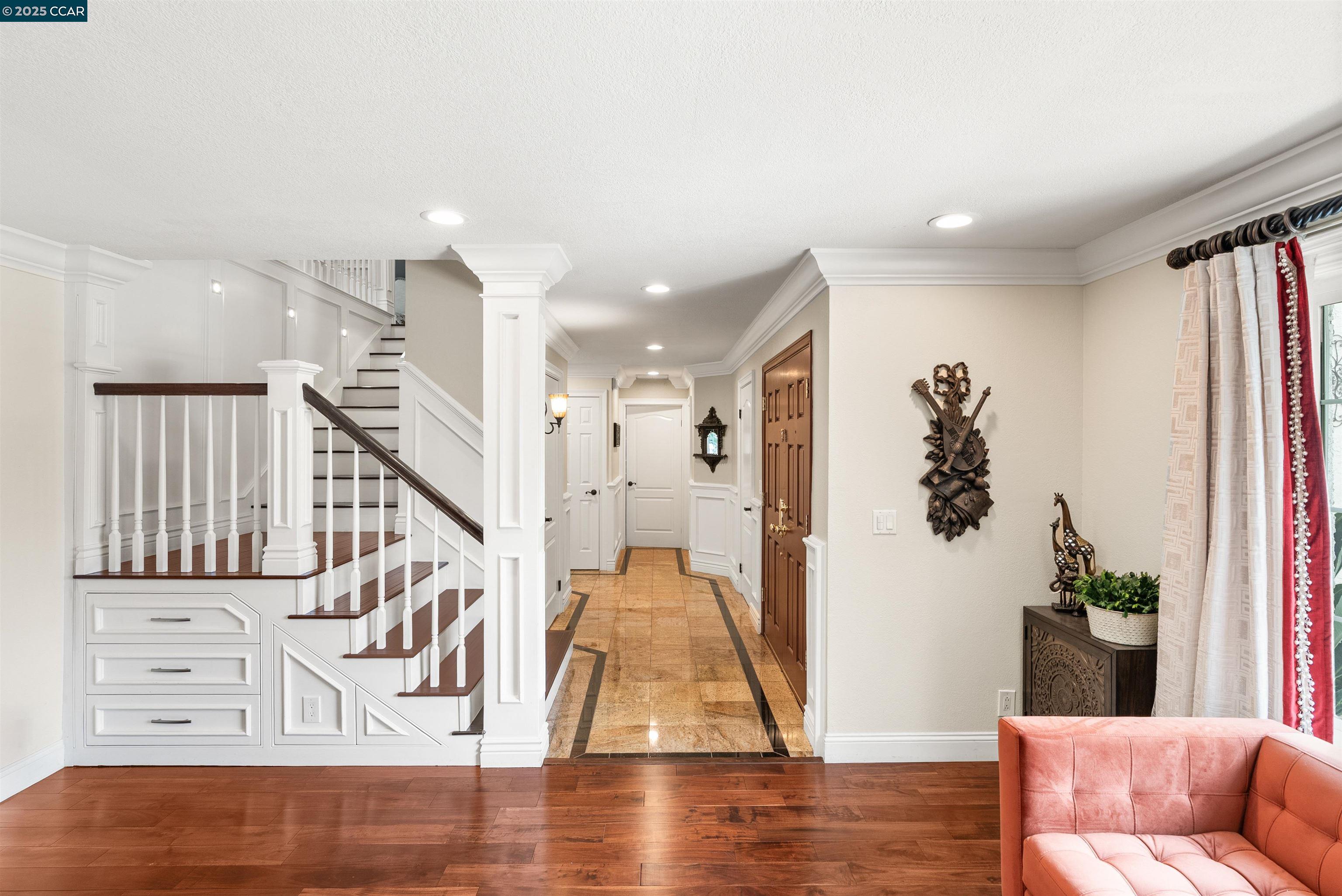 Detail Gallery Image 9 of 52 For 37 Park Fletcher Pl, San Jose,  CA 95136 - 5 Beds | 3 Baths