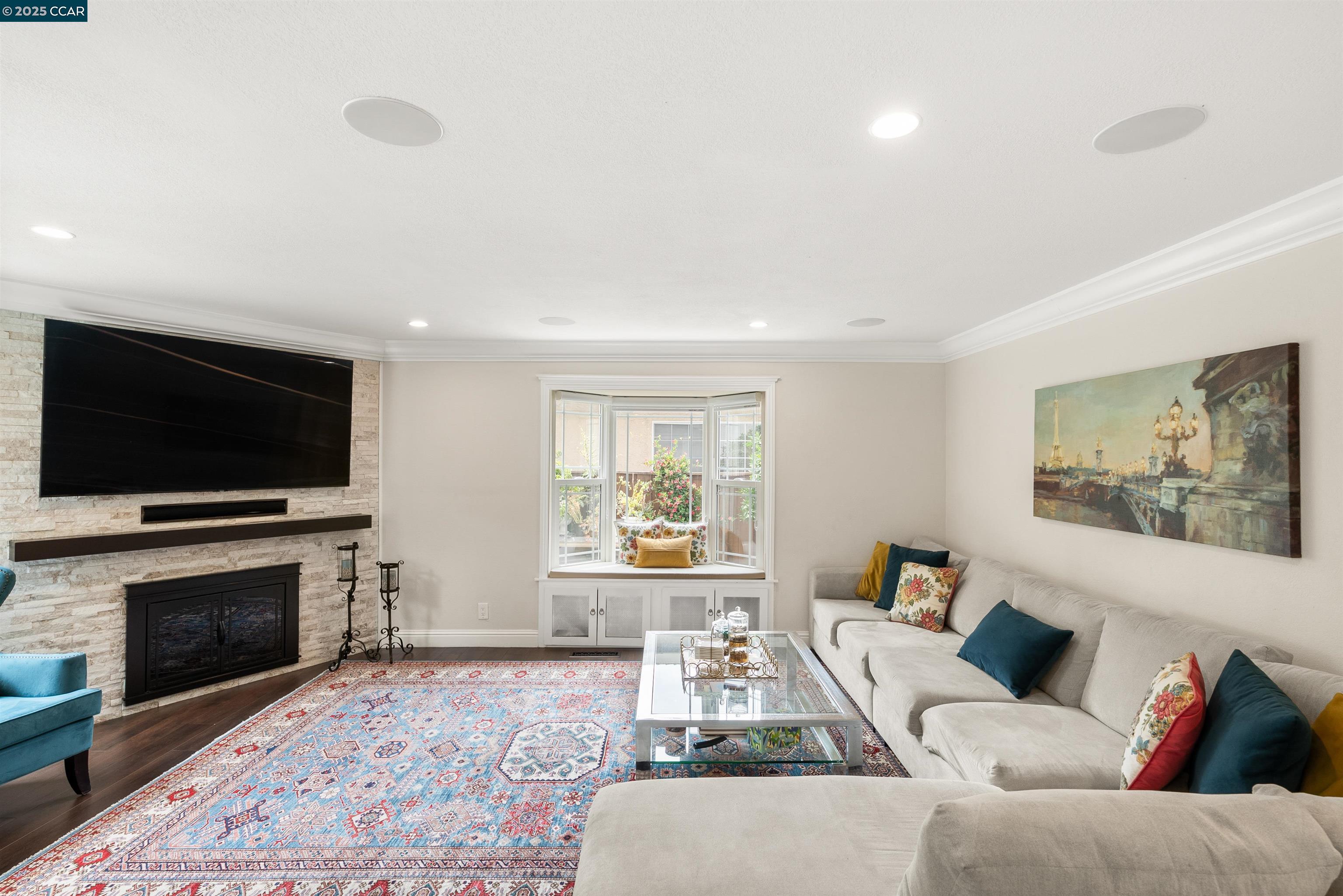 Detail Gallery Image 10 of 52 For 37 Park Fletcher Pl, San Jose,  CA 95136 - 5 Beds | 3 Baths