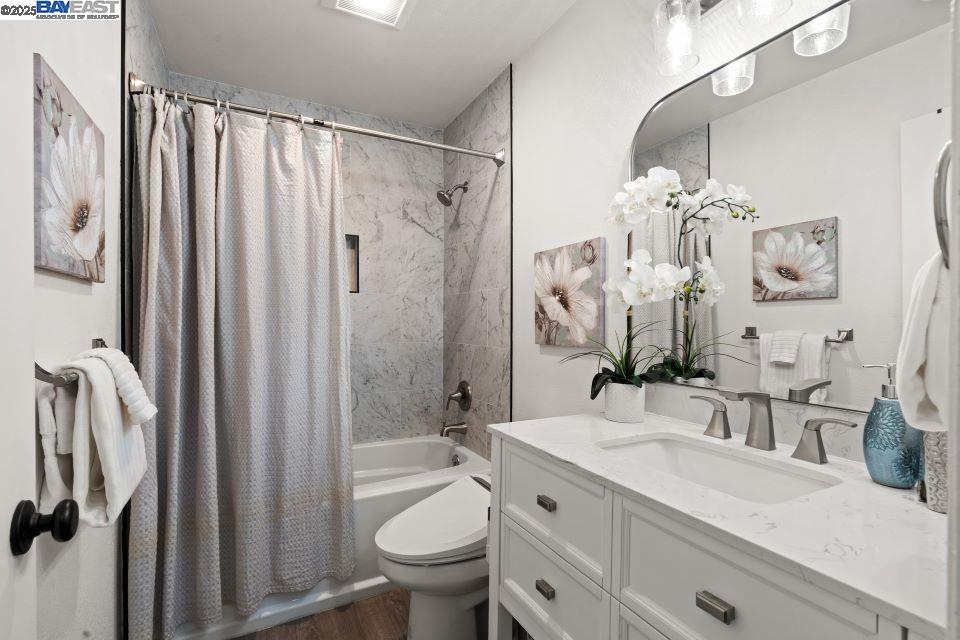 Detail Gallery Image 13 of 29 For 5399 Garrison Cir, San Jose,  CA 95123 - 3 Beds | 2 Baths