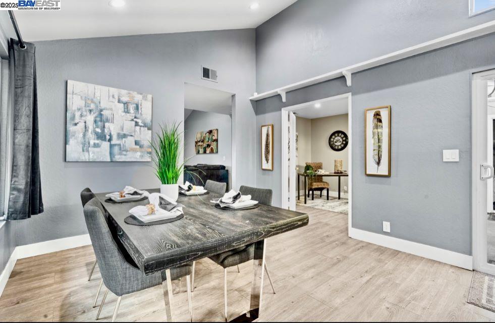 Detail Gallery Image 7 of 29 For 5399 Garrison Cir, San Jose,  CA 95123 - 3 Beds | 2 Baths