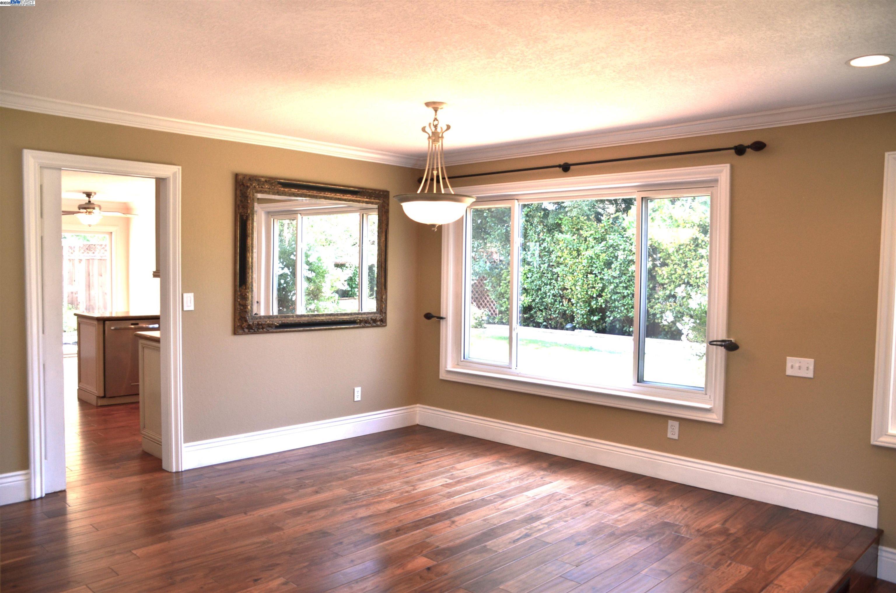 Detail Gallery Image 12 of 50 For 1626 Harlan Dr, Danville,  CA 94526 - 5 Beds | 2/1 Baths