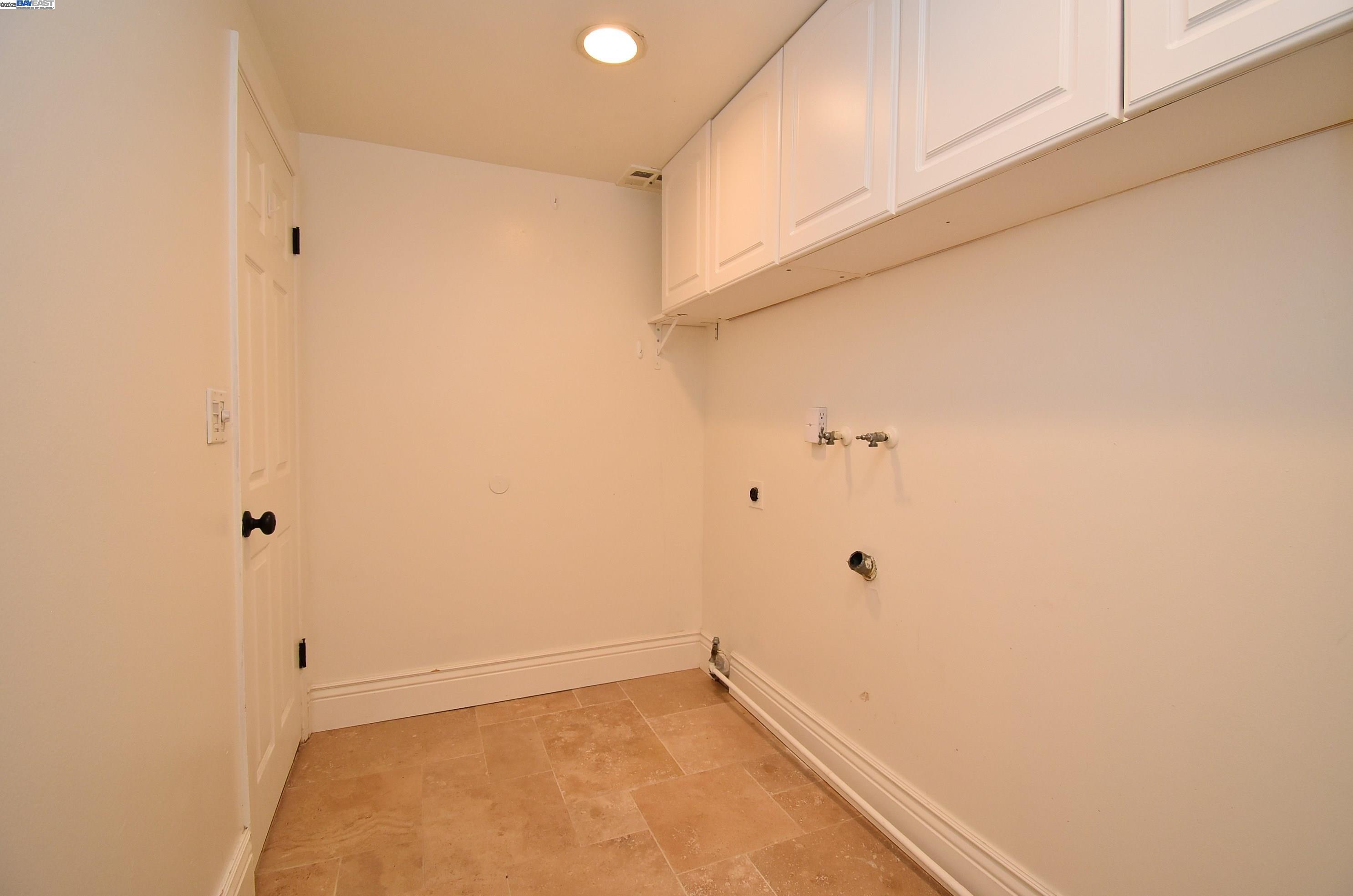 Detail Gallery Image 18 of 50 For 1626 Harlan Dr, Danville,  CA 94526 - 5 Beds | 2/1 Baths