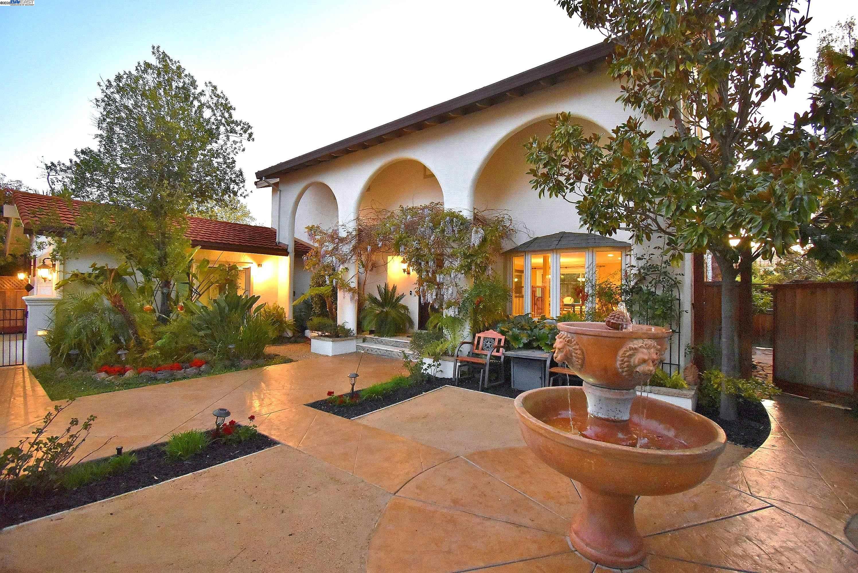 Detail Gallery Image 6 of 50 For 1626 Harlan Dr, Danville,  CA 94526 - 5 Beds | 2/1 Baths