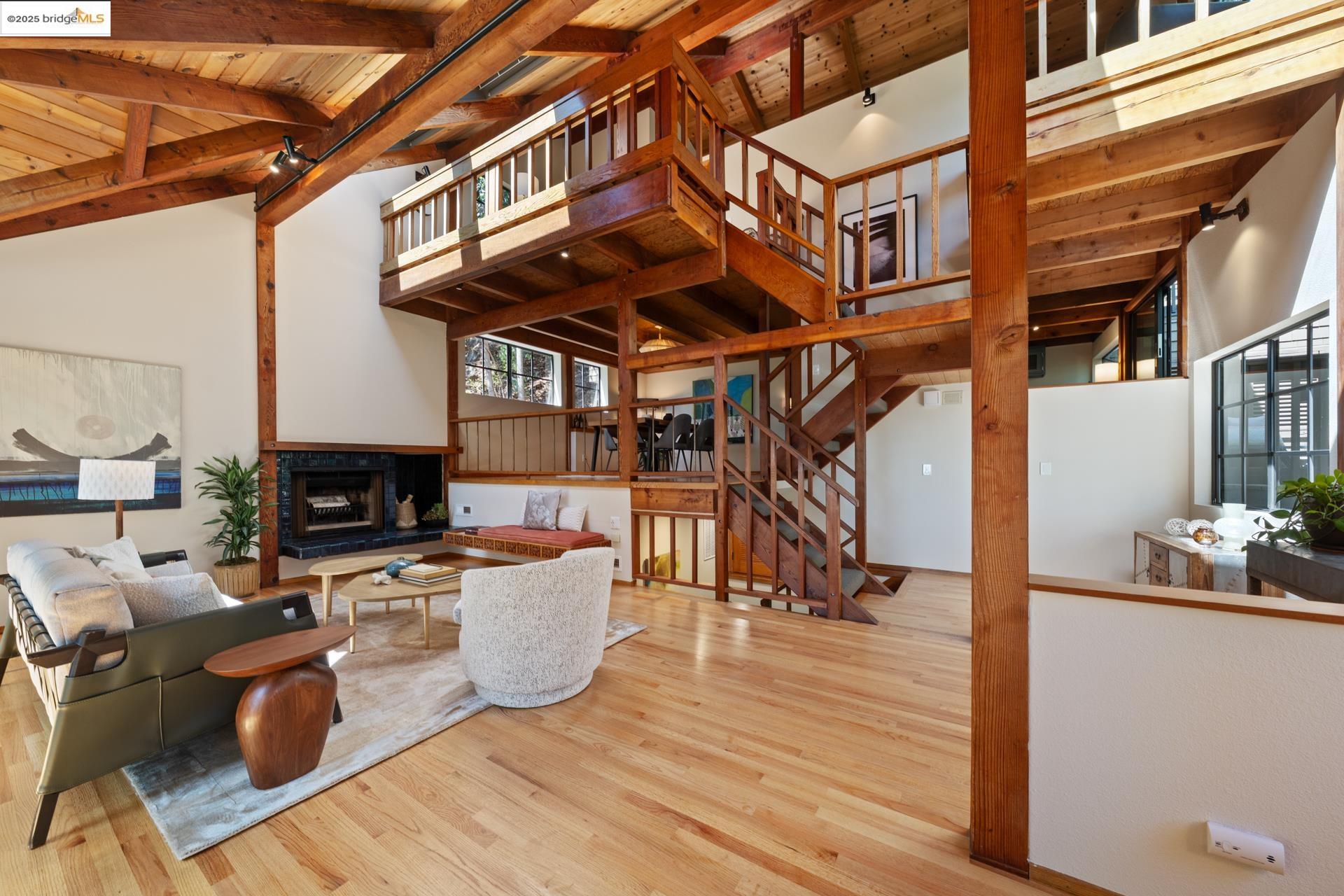 Detail Gallery Image 15 of 57 For 2686 Shasta Road, Berkeley,  CA 94708 - 3 Beds | 2/1 Baths