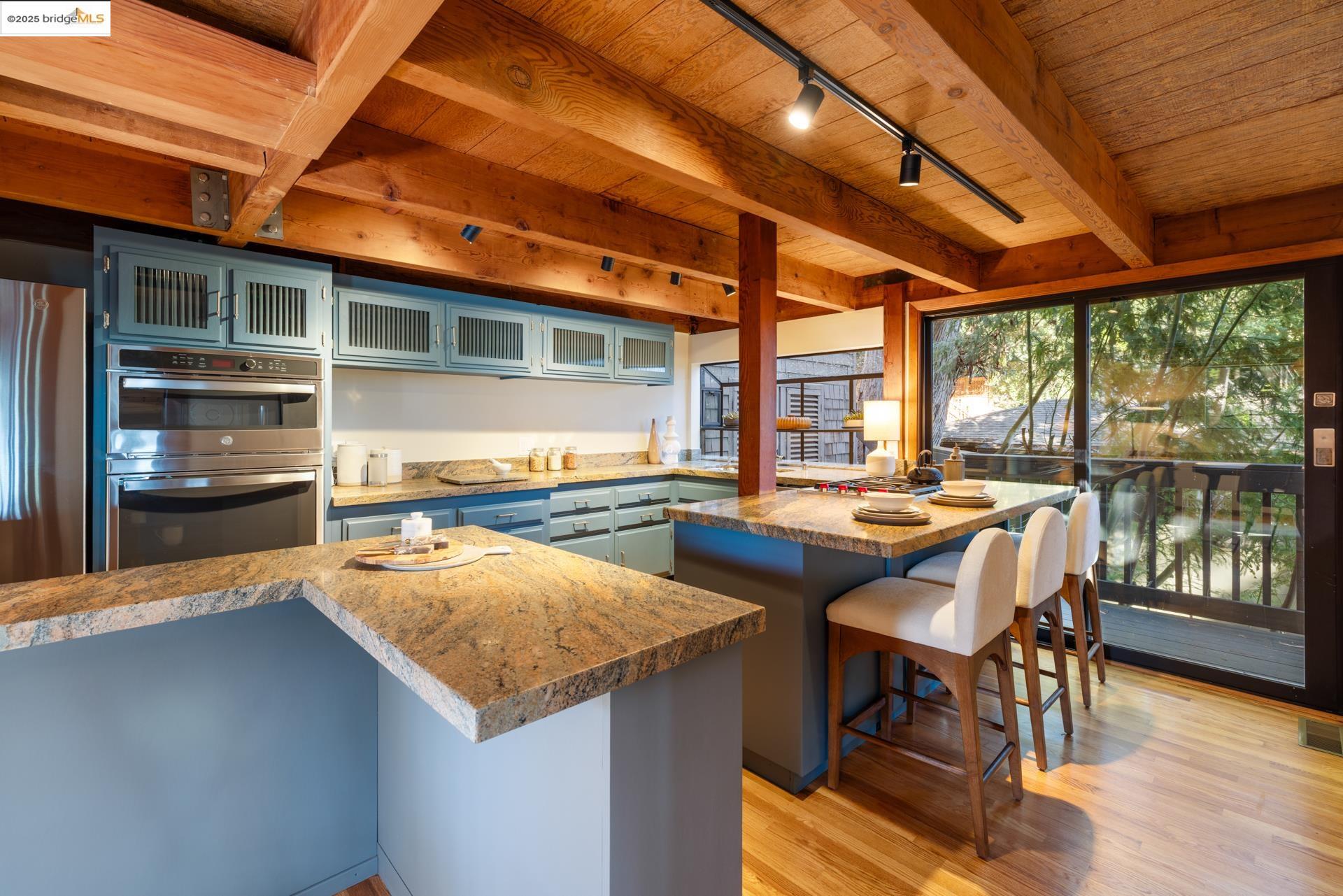 Detail Gallery Image 29 of 57 For 2686 Shasta Road, Berkeley,  CA 94708 - 3 Beds | 2/1 Baths
