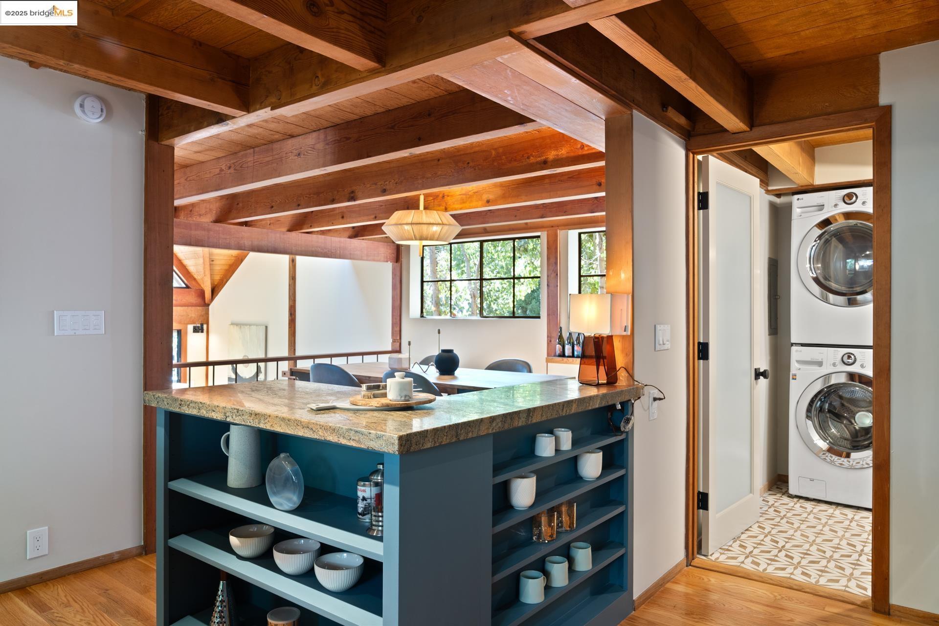 Detail Gallery Image 33 of 57 For 2686 Shasta Road, Berkeley,  CA 94708 - 3 Beds | 2/1 Baths