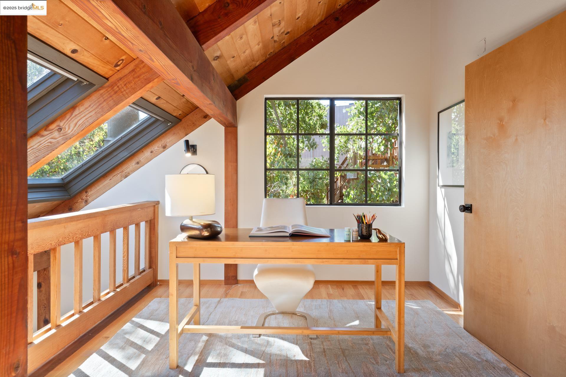 Detail Gallery Image 38 of 57 For 2686 Shasta Road, Berkeley,  CA 94708 - 3 Beds | 2/1 Baths