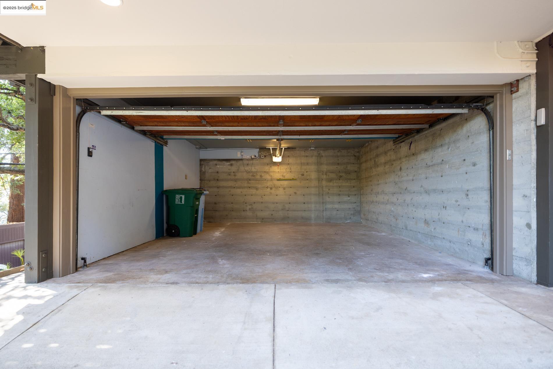 Detail Gallery Image 51 of 57 For 2686 Shasta Road, Berkeley,  CA 94708 - 3 Beds | 2/1 Baths