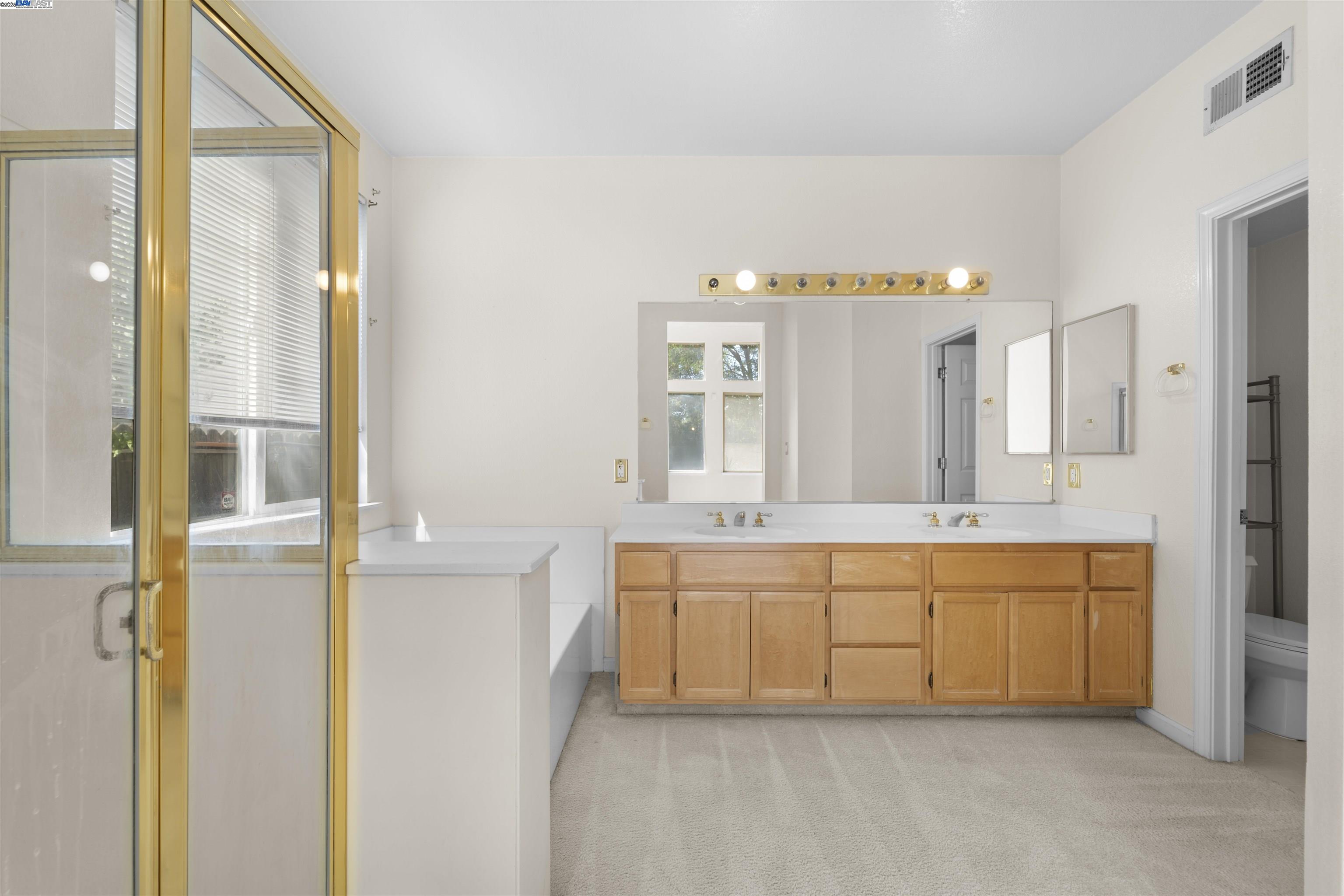 Detail Gallery Image 23 of 50 For 2601 Forty Niner Way, Antioch,  CA 94531 - 4 Beds | 2/1 Baths