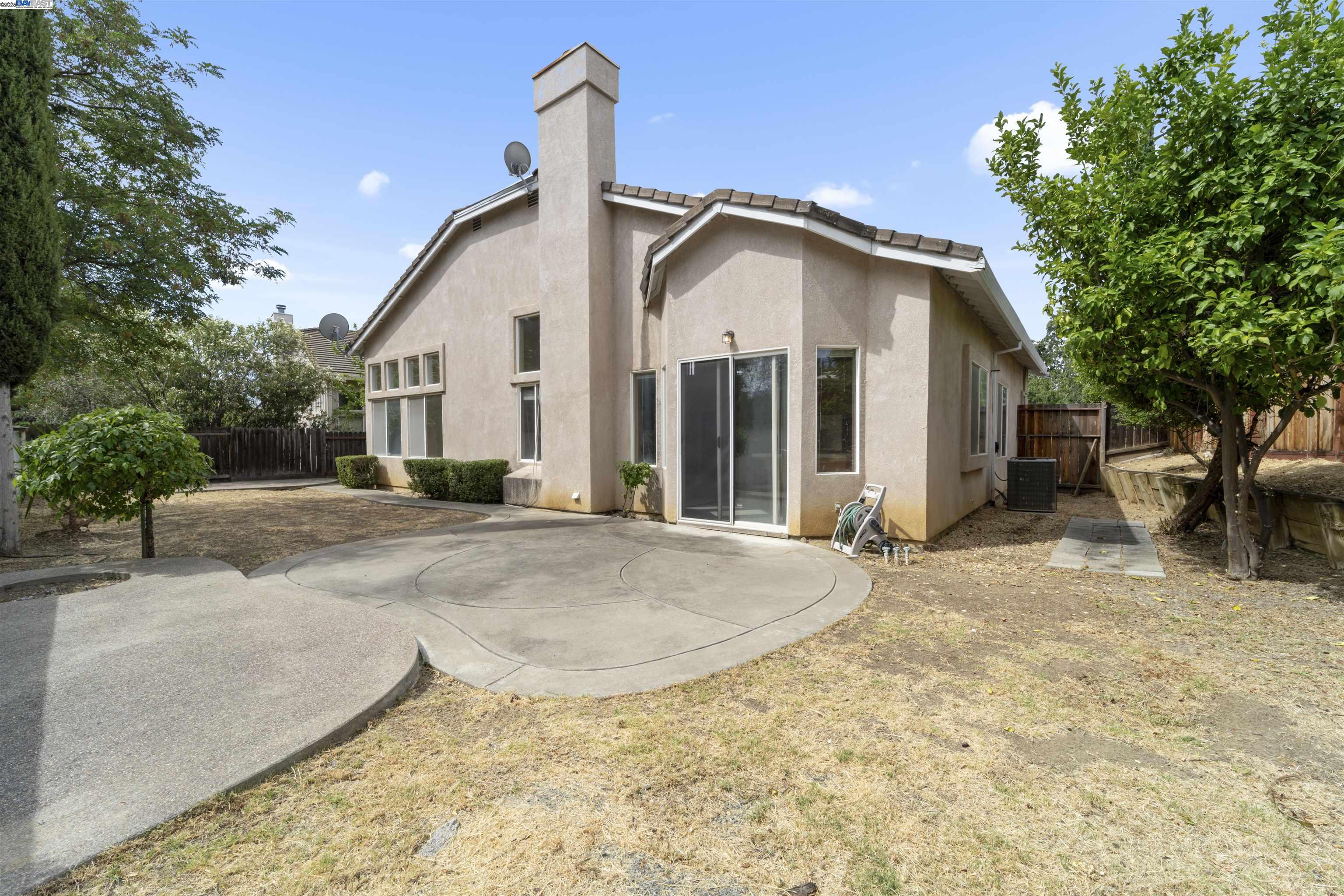 Detail Gallery Image 40 of 50 For 2601 Forty Niner Way, Antioch,  CA 94531 - 4 Beds | 2/1 Baths