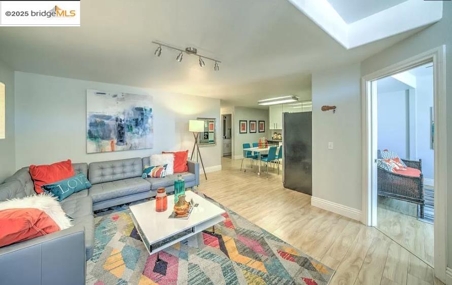 Detail Gallery Image 13 of 34 For 3607 Maple Ave, Oakland,  CA 94602 - – Beds | – Baths