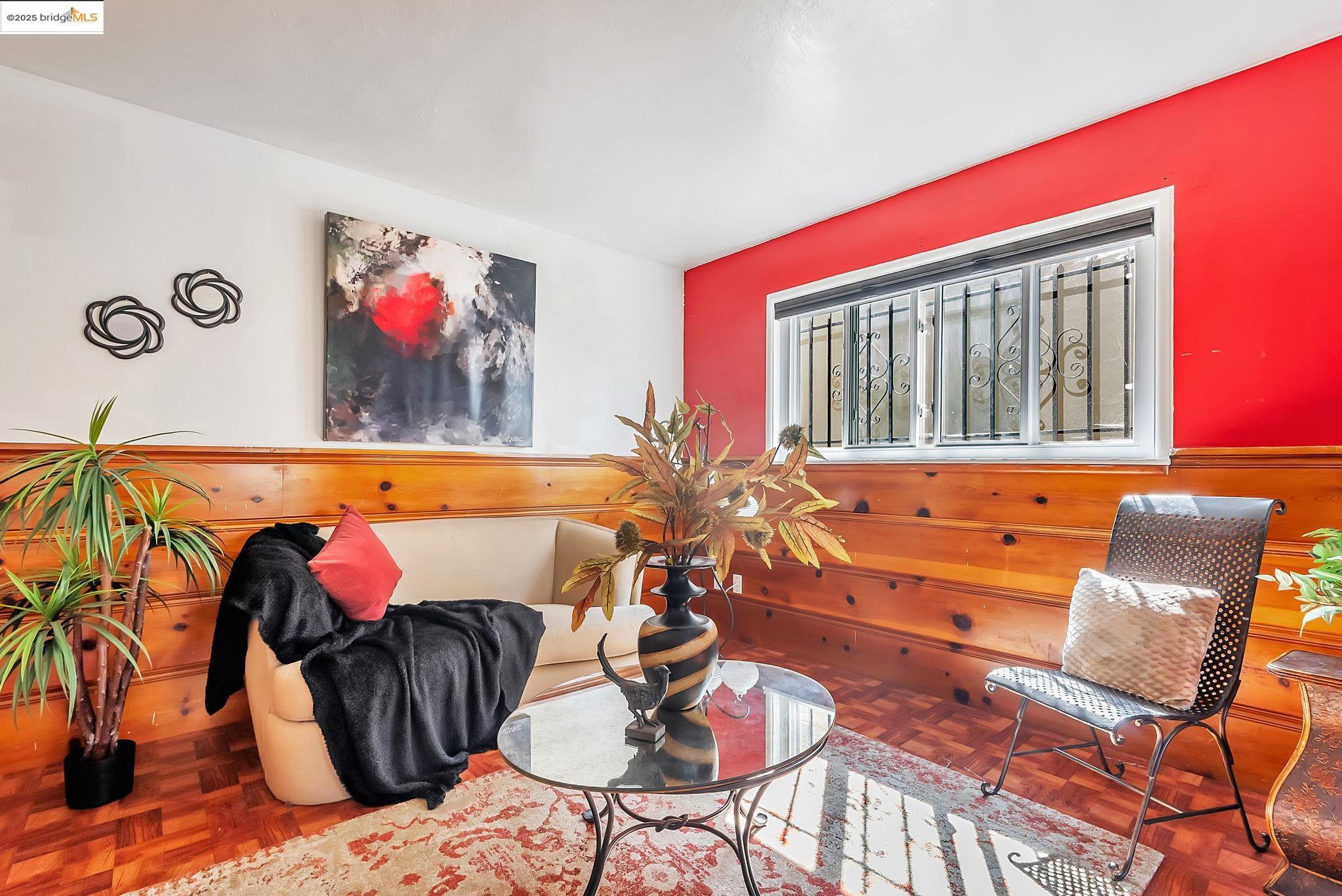 Detail Gallery Image 15 of 42 For 6941 Outlook Ave, Oakland,  CA 94605 - 3 Beds | 2 Baths