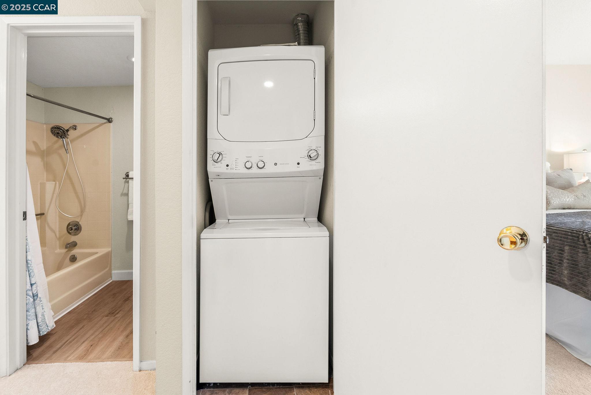 Detail Gallery Image 21 of 34 For 635 Canyon Oaks Dr a,  Oakland,  CA 94605 - 1 Beds | 1 Baths