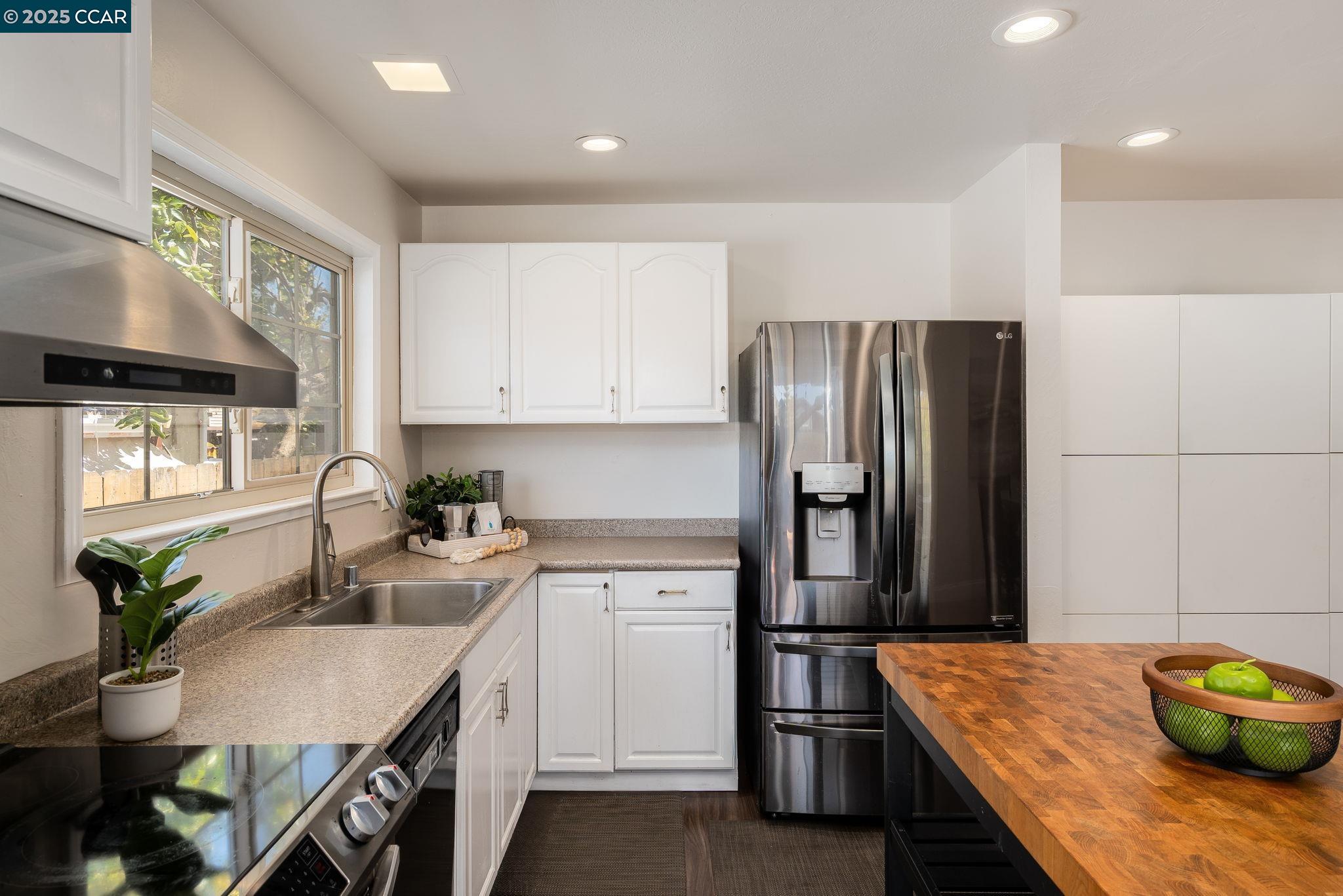 Detail Gallery Image 17 of 42 For 103 Columbine Dr, Hercules,  CA 94547 - 3 Beds | 2 Baths