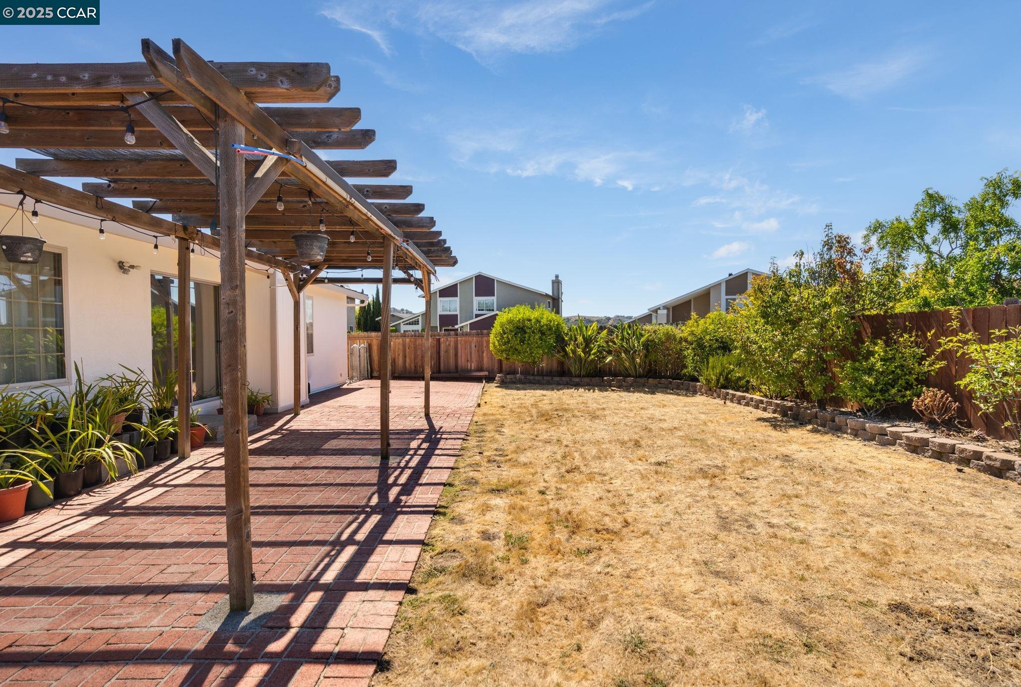 Detail Gallery Image 31 of 42 For 103 Columbine Dr, Hercules,  CA 94547 - 3 Beds | 2 Baths