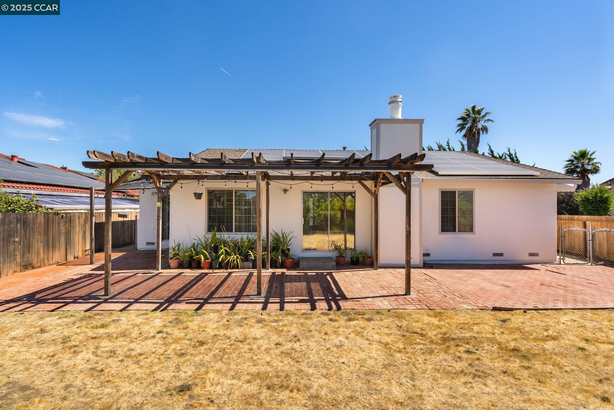 Detail Gallery Image 33 of 42 For 103 Columbine Dr, Hercules,  CA 94547 - 3 Beds | 2 Baths