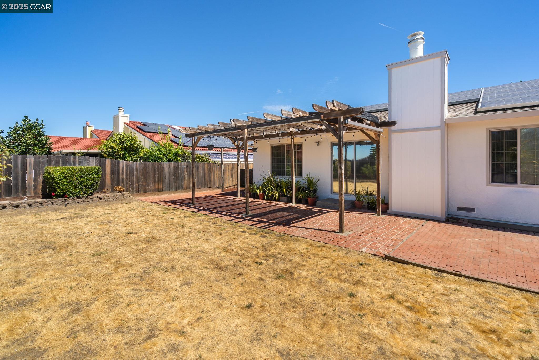 Detail Gallery Image 34 of 42 For 103 Columbine Dr, Hercules,  CA 94547 - 3 Beds | 2 Baths