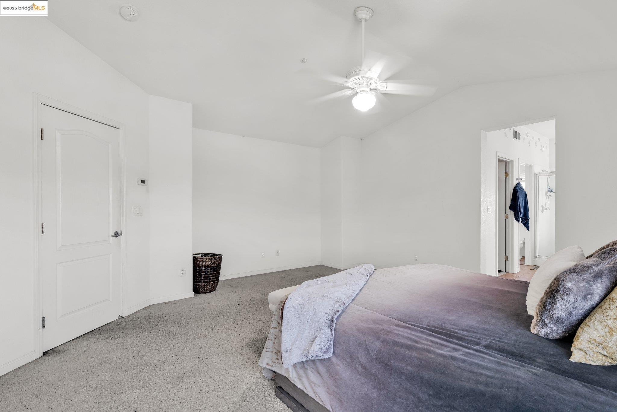 Detail Gallery Image 23 of 37 For 2 Starling Ct, American Canyon,  CA 94503 - 5 Beds | 3 Baths