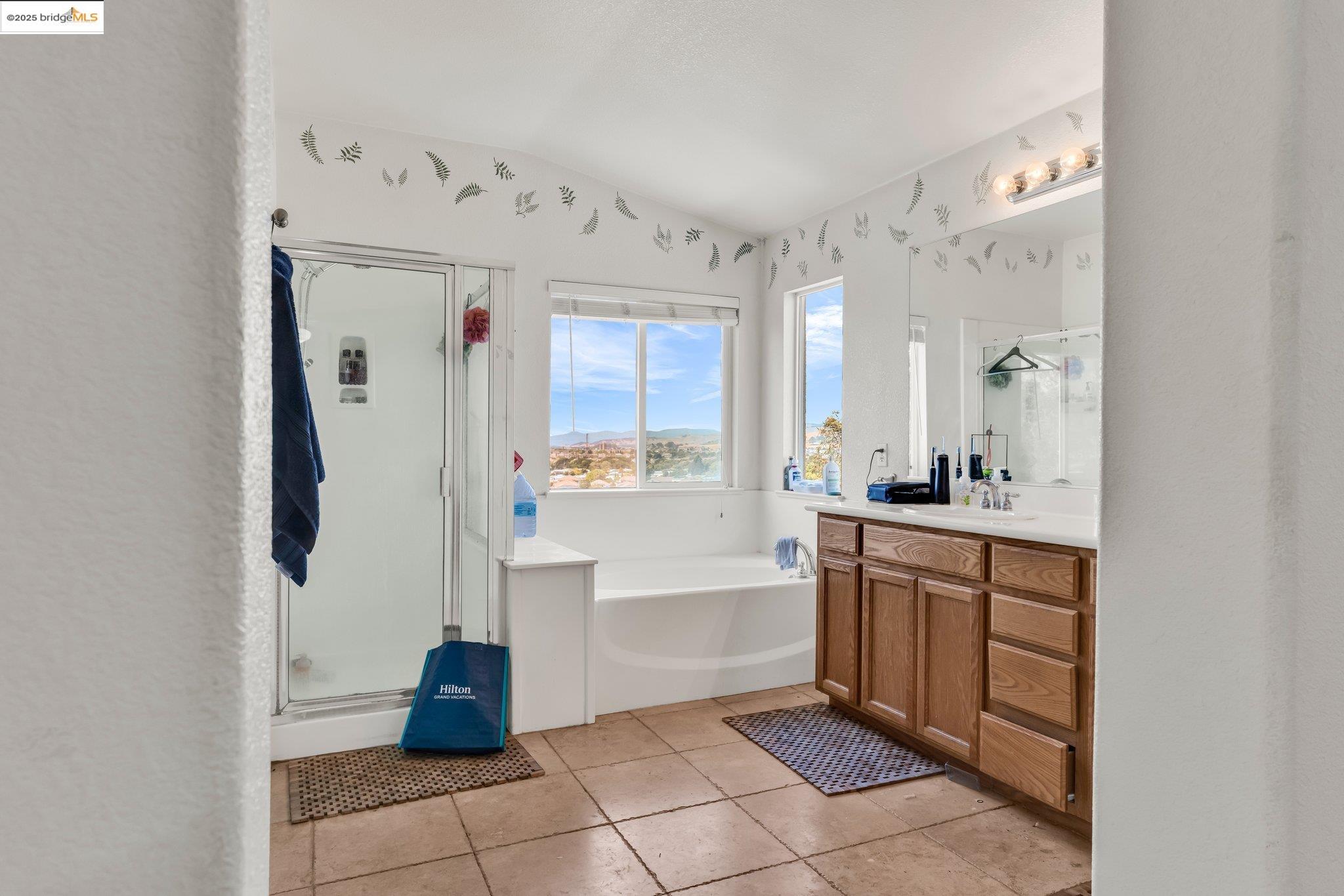 Detail Gallery Image 24 of 37 For 2 Starling Ct, American Canyon,  CA 94503 - 5 Beds | 3 Baths