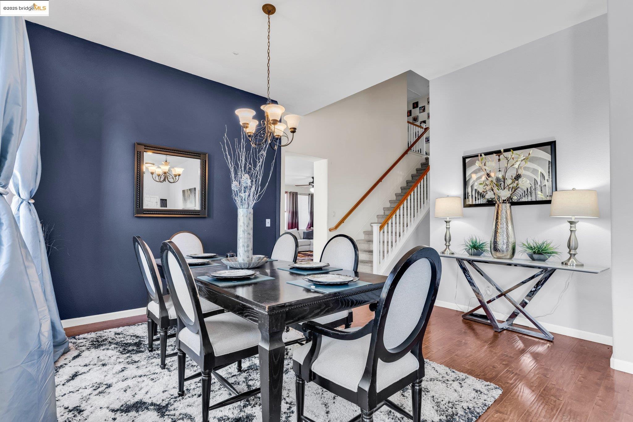 Detail Gallery Image 4 of 37 For 2 Starling Ct, American Canyon,  CA 94503 - 5 Beds | 3 Baths