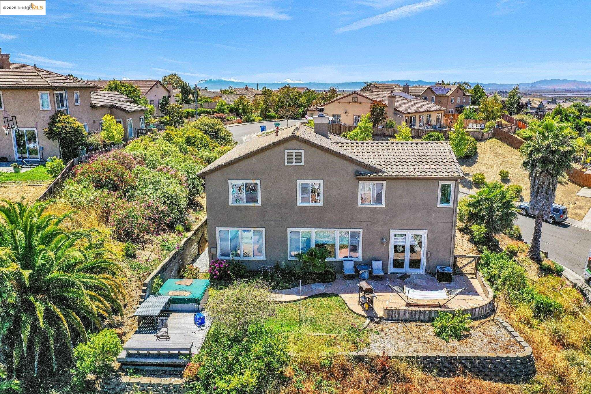 Detail Gallery Image 34 of 37 For 2 Starling Ct, American Canyon,  CA 94503 - 5 Beds | 3 Baths