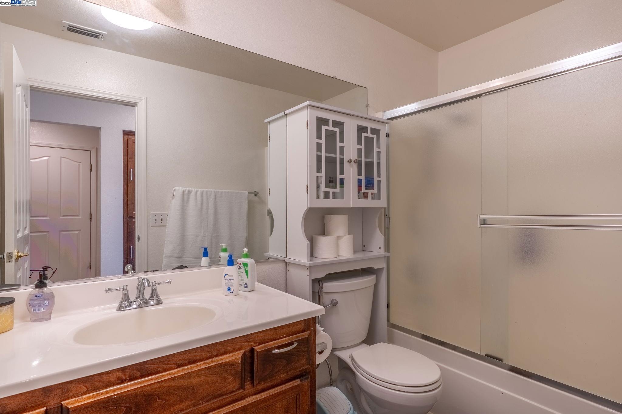 Detail Gallery Image 22 of 39 For 1721 Southbrook St, Tracy,  CA 95377 - 4 Beds | 2 Baths