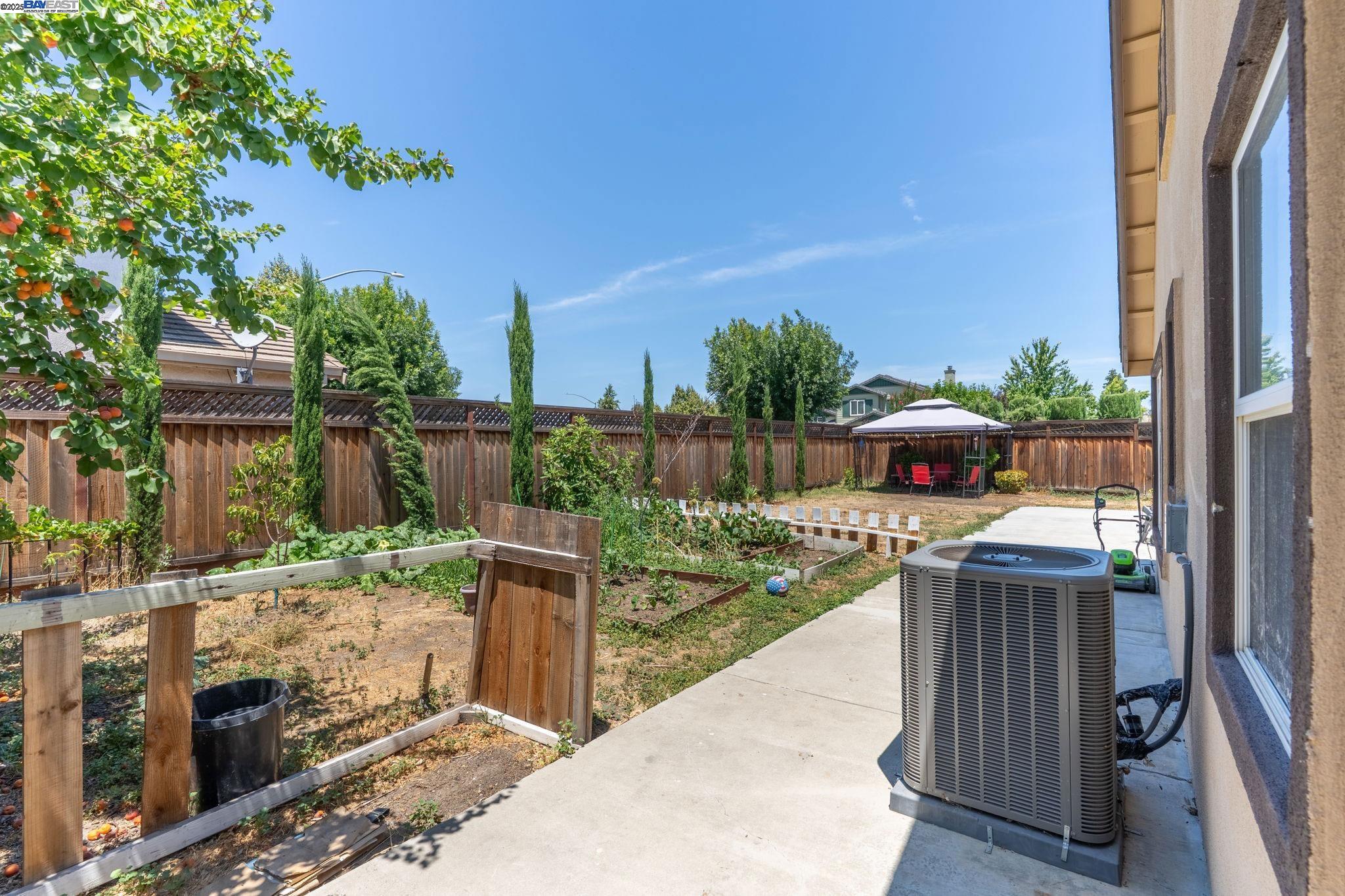 Detail Gallery Image 37 of 39 For 1721 Southbrook St, Tracy,  CA 95377 - 4 Beds | 2 Baths