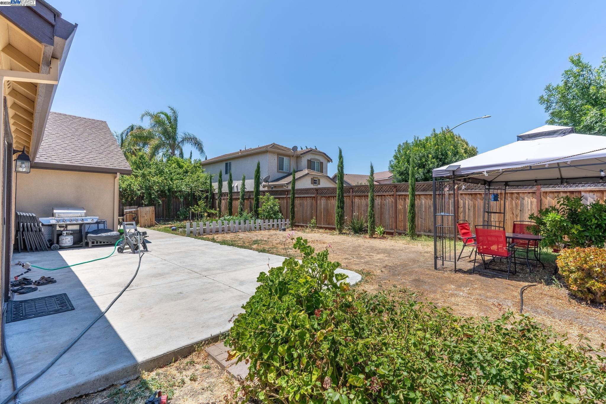 Detail Gallery Image 39 of 39 For 1721 Southbrook St, Tracy,  CA 95377 - 4 Beds | 2 Baths