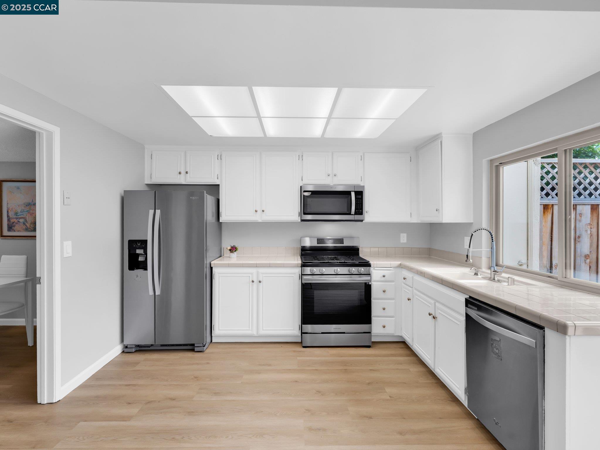 Detail Gallery Image 11 of 51 For 814 Heartwood Way, San Jose,  CA 95133 - 3 Beds | 1/1 Baths