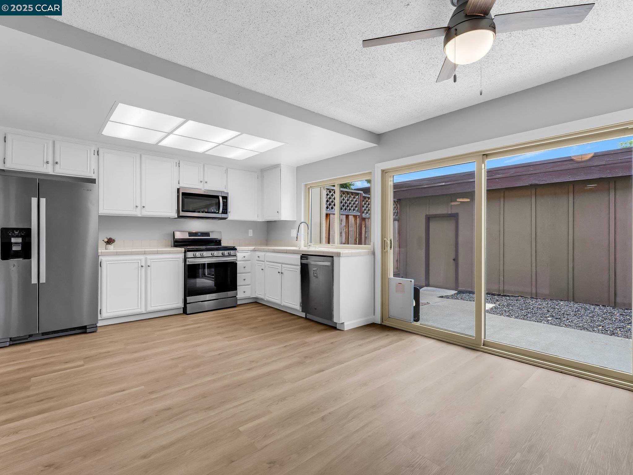 Detail Gallery Image 16 of 51 For 814 Heartwood Way, San Jose,  CA 95133 - 3 Beds | 1/1 Baths