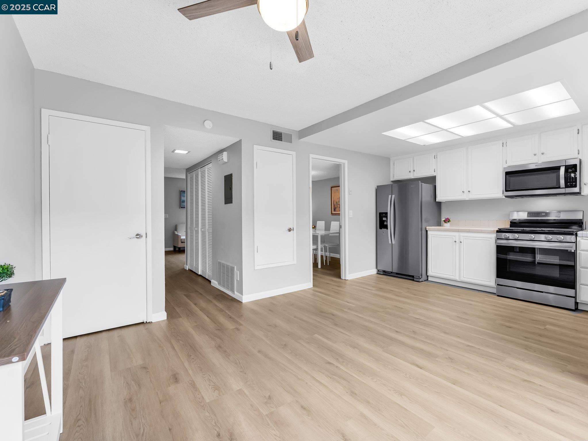 Detail Gallery Image 17 of 51 For 814 Heartwood Way, San Jose,  CA 95133 - 3 Beds | 1/1 Baths