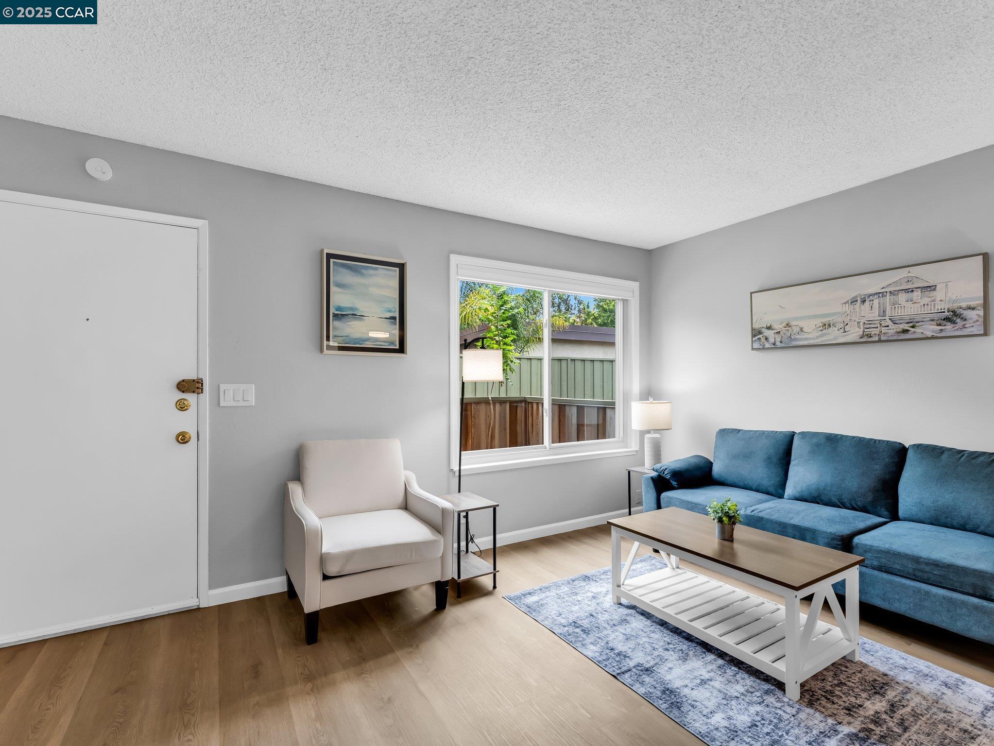 Detail Gallery Image 4 of 51 For 814 Heartwood Way, San Jose,  CA 95133 - 3 Beds | 1/1 Baths