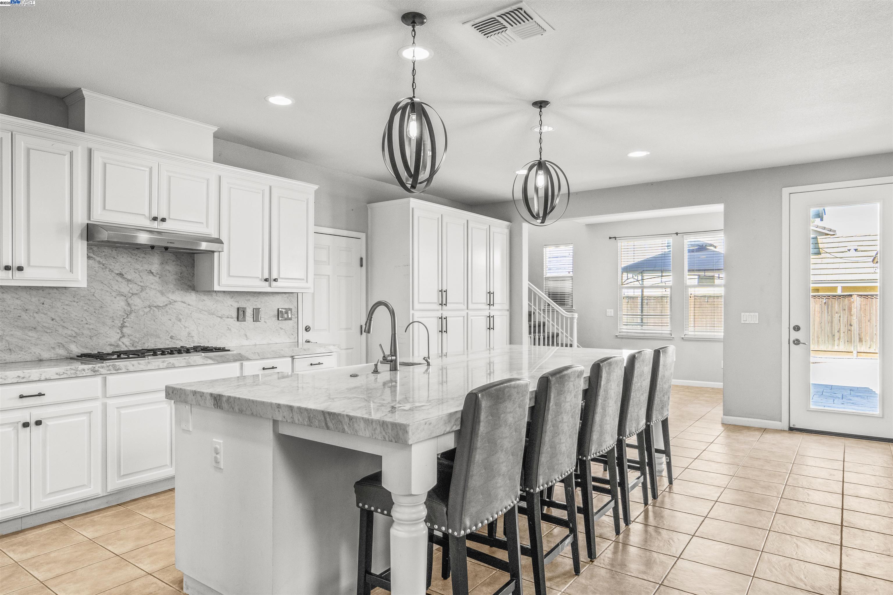 Detail Gallery Image 17 of 59 For 3684 Otter Brook Loop, Discovery Bay,  CA 94505 - 4 Beds | 3/1 Baths