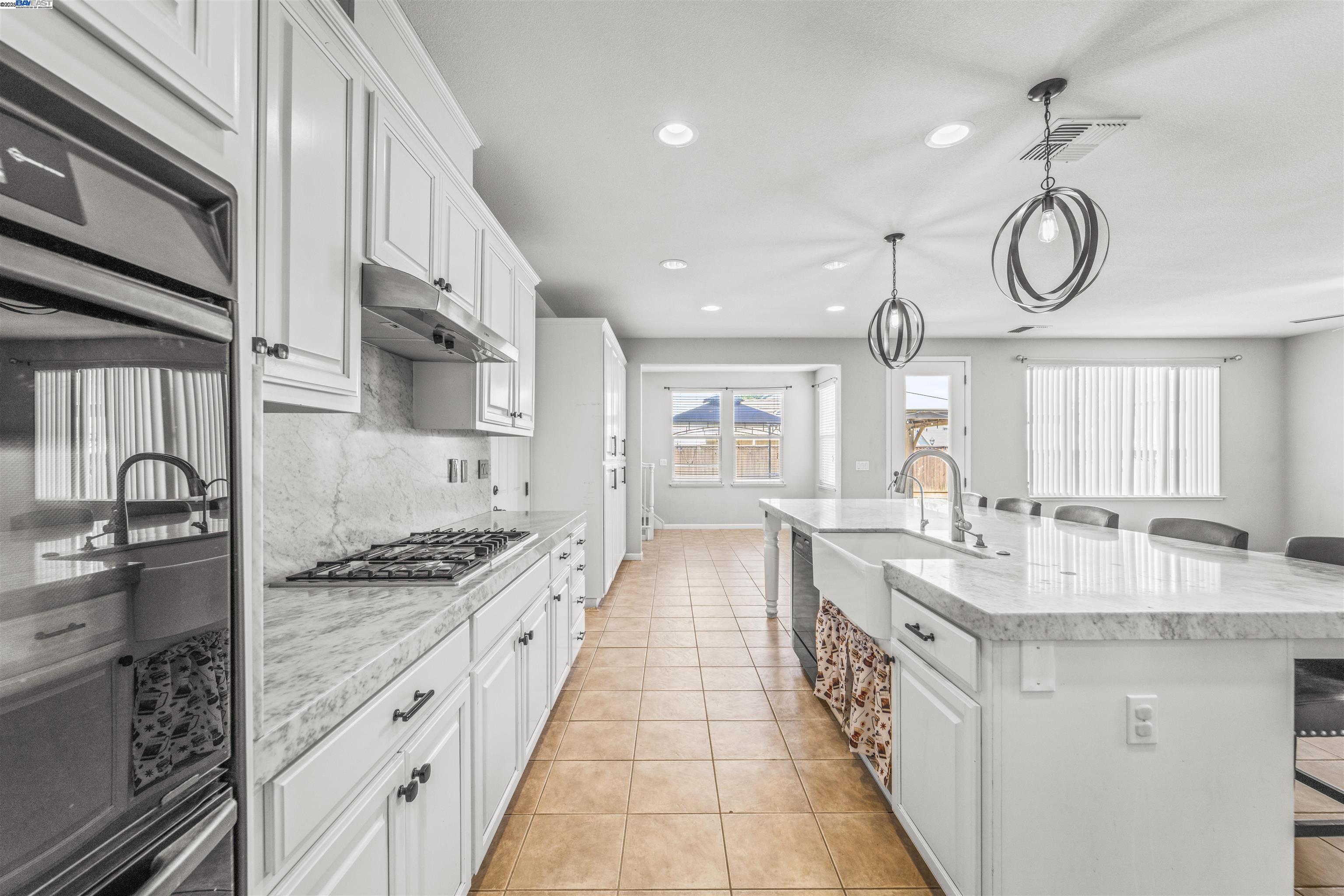 Detail Gallery Image 19 of 59 For 3684 Otter Brook Loop, Discovery Bay,  CA 94505 - 4 Beds | 3/1 Baths