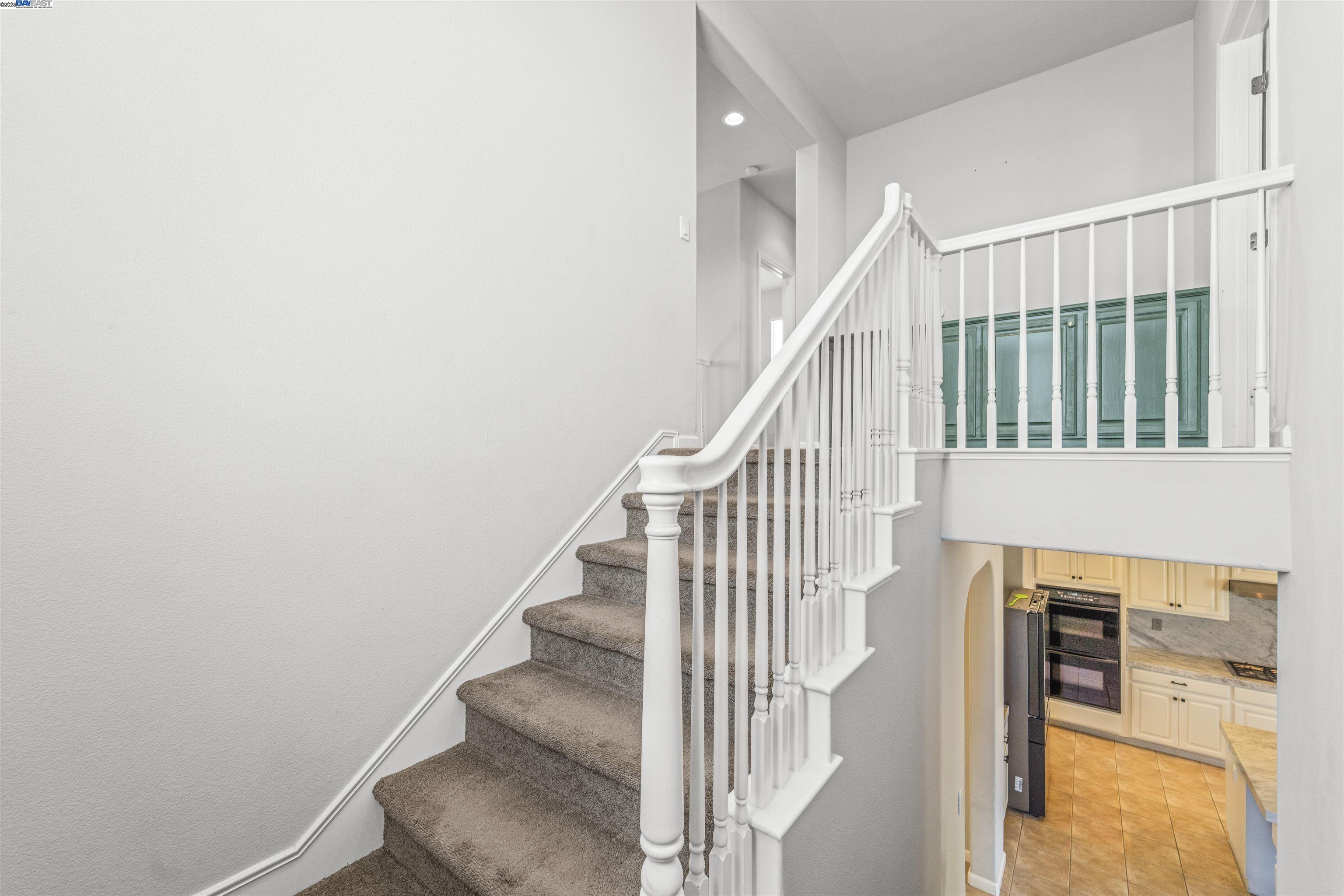 Detail Gallery Image 33 of 59 For 3684 Otter Brook Loop, Discovery Bay,  CA 94505 - 4 Beds | 3/1 Baths