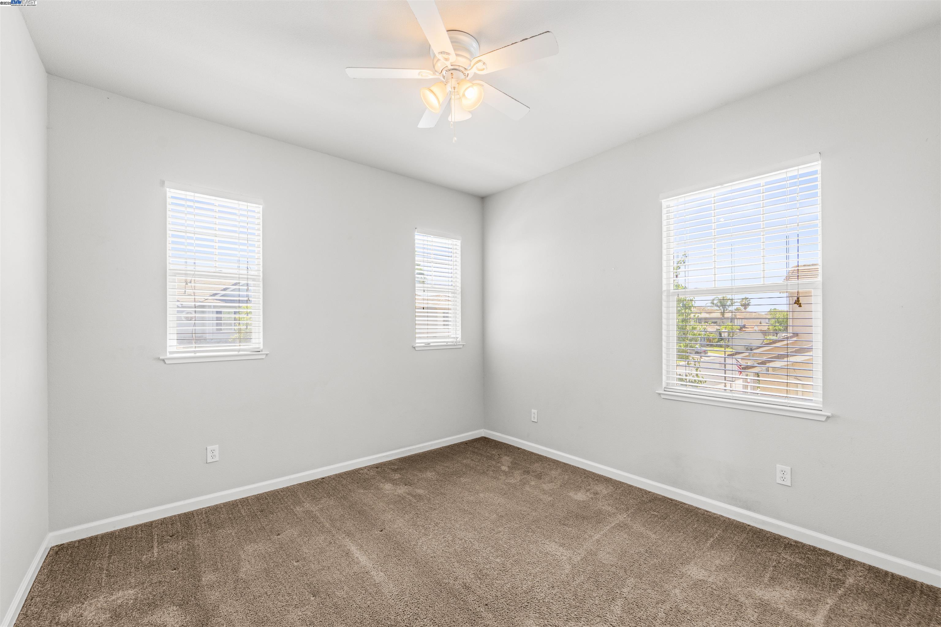 Detail Gallery Image 40 of 59 For 3684 Otter Brook Loop, Discovery Bay,  CA 94505 - 4 Beds | 3/1 Baths
